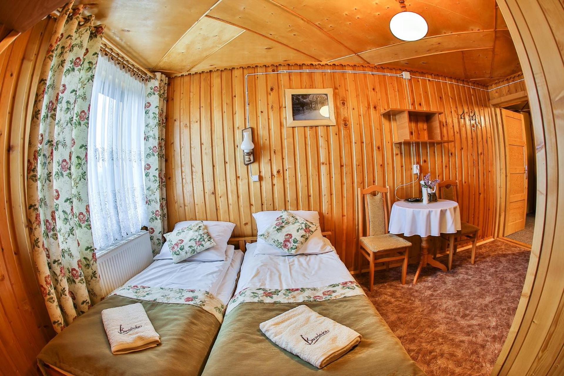 Buńdówka- Pokoje Gościnne - Zniżki na Termy - Stoki narciarskie - Śniadania view 3