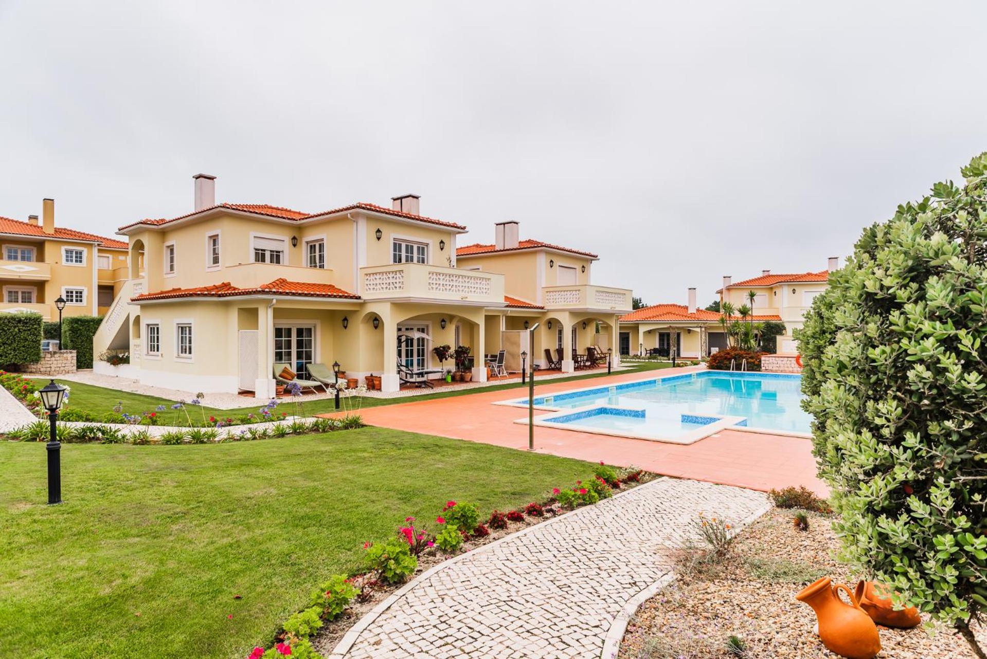 Hotel Burgo Dom Afonso V Golf & Beach Resort - Image 1