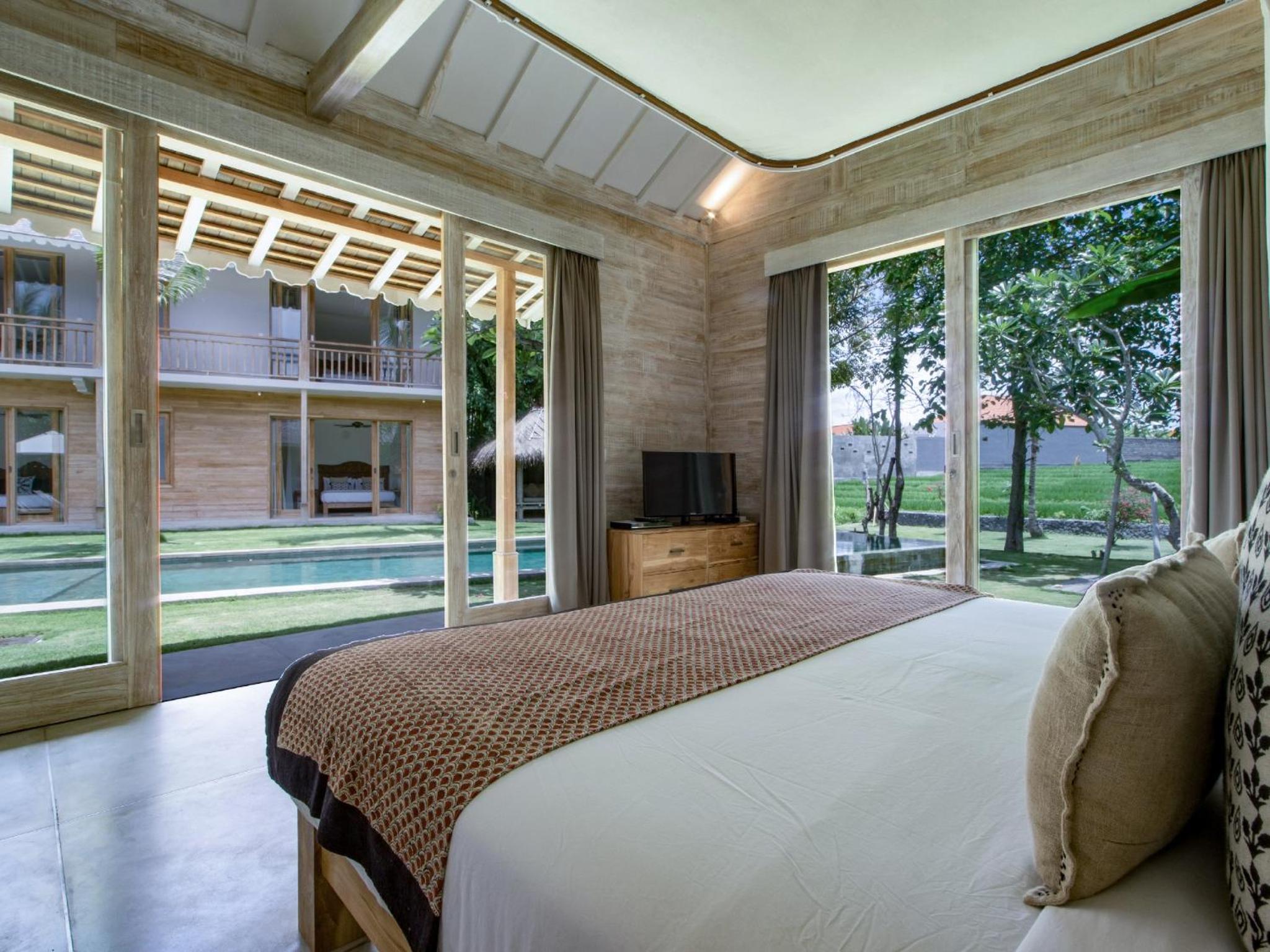 Villa Alea by Villa Finder