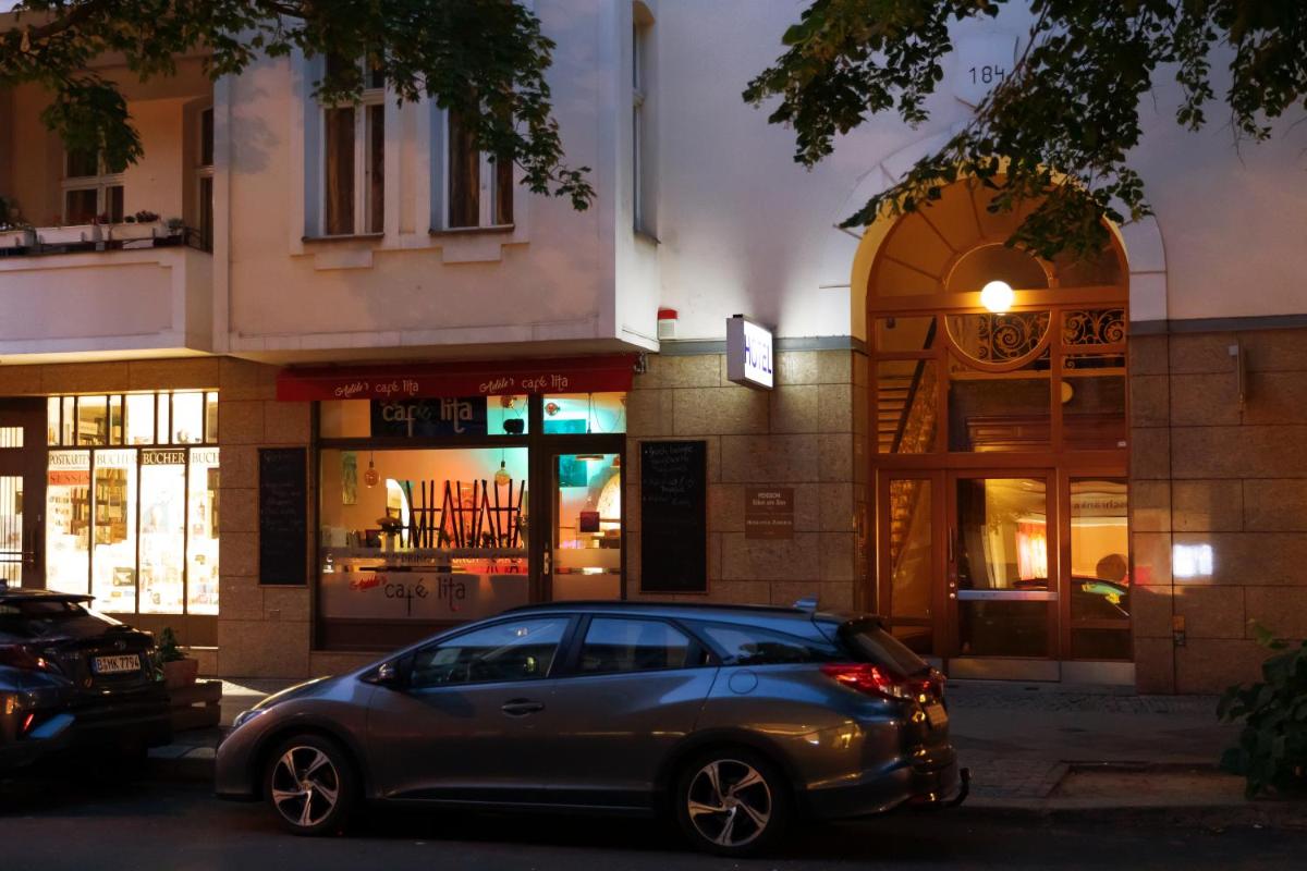 restaurant