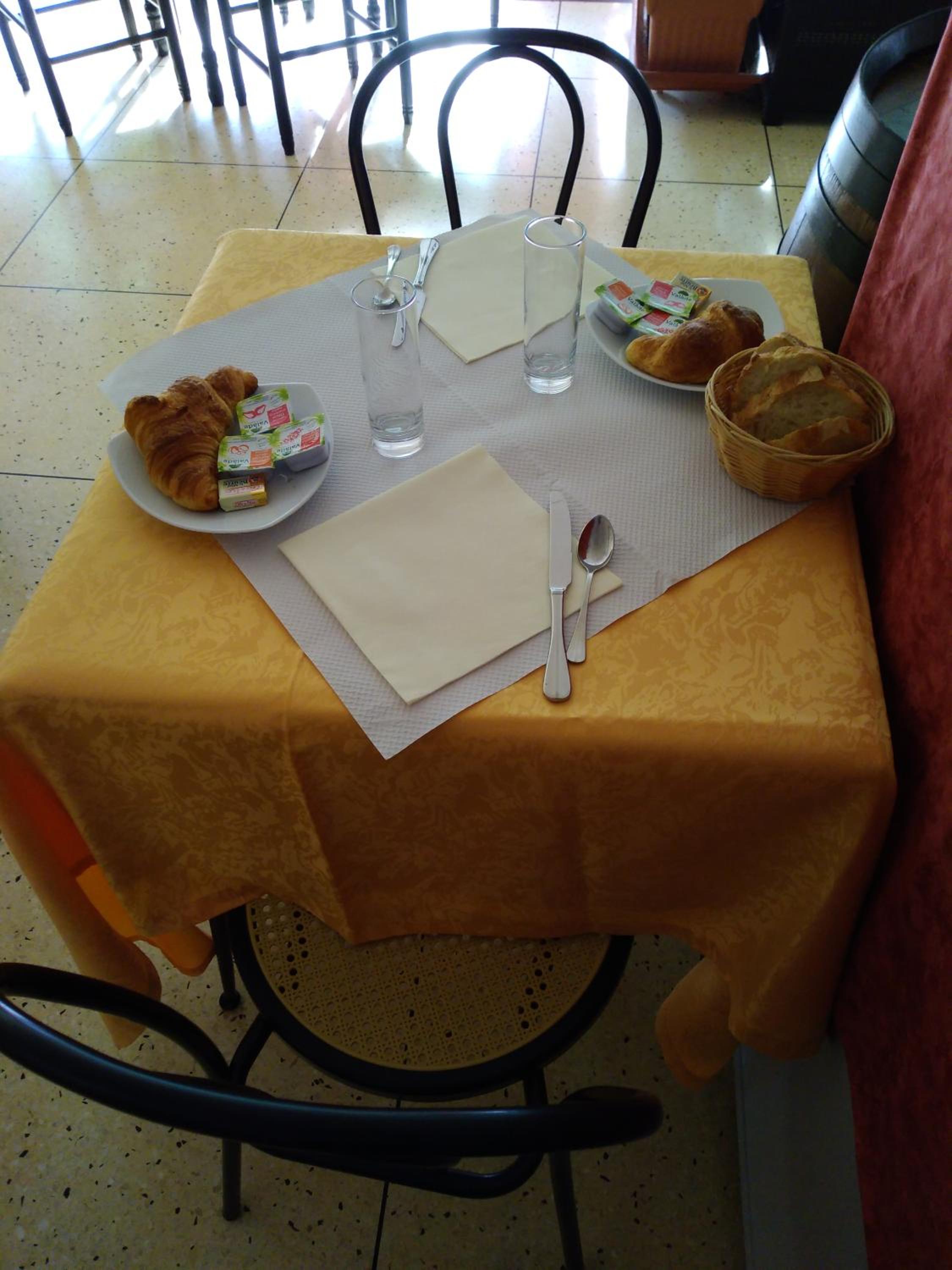 restaurant