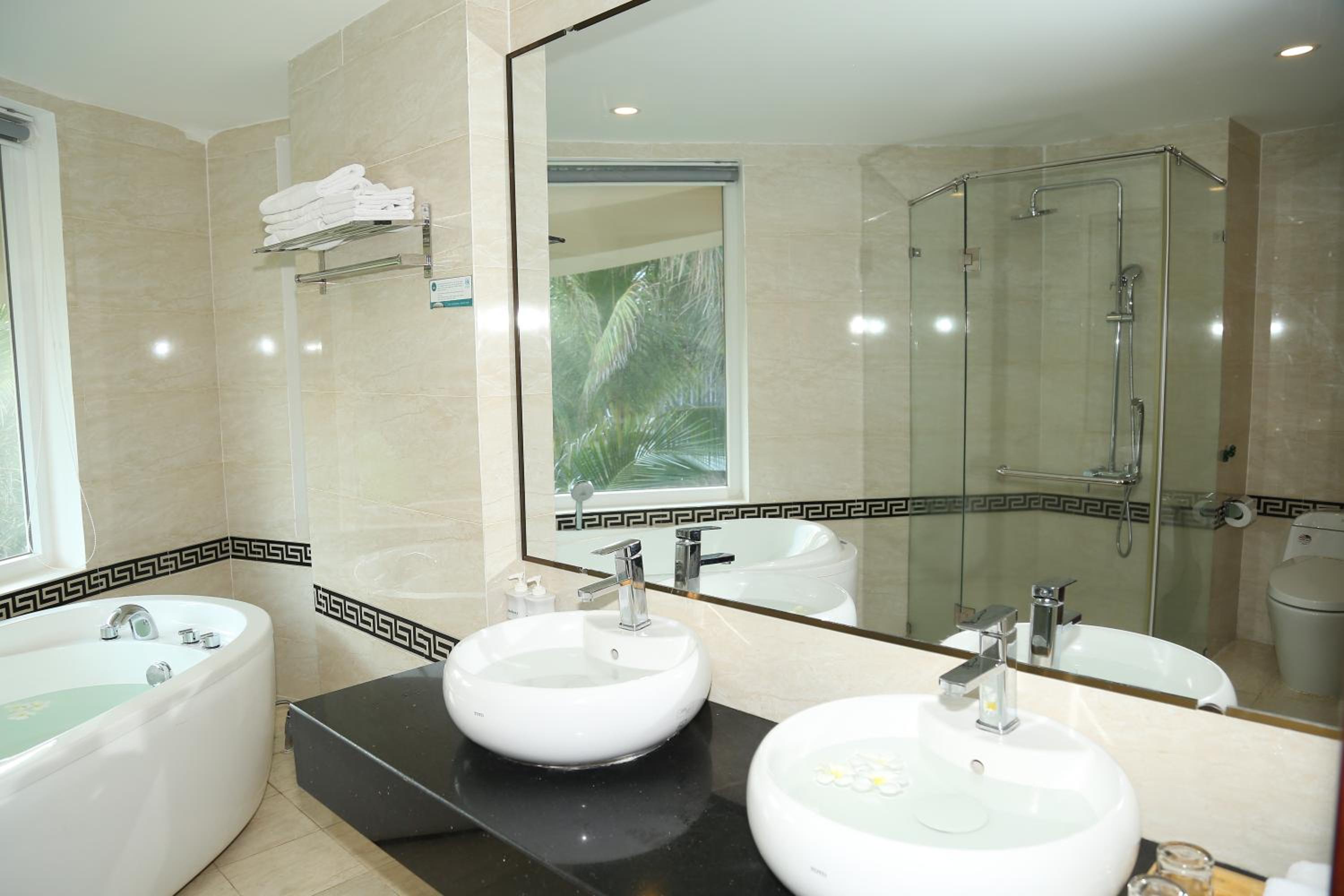 Sandunes Beach Resort & Spa