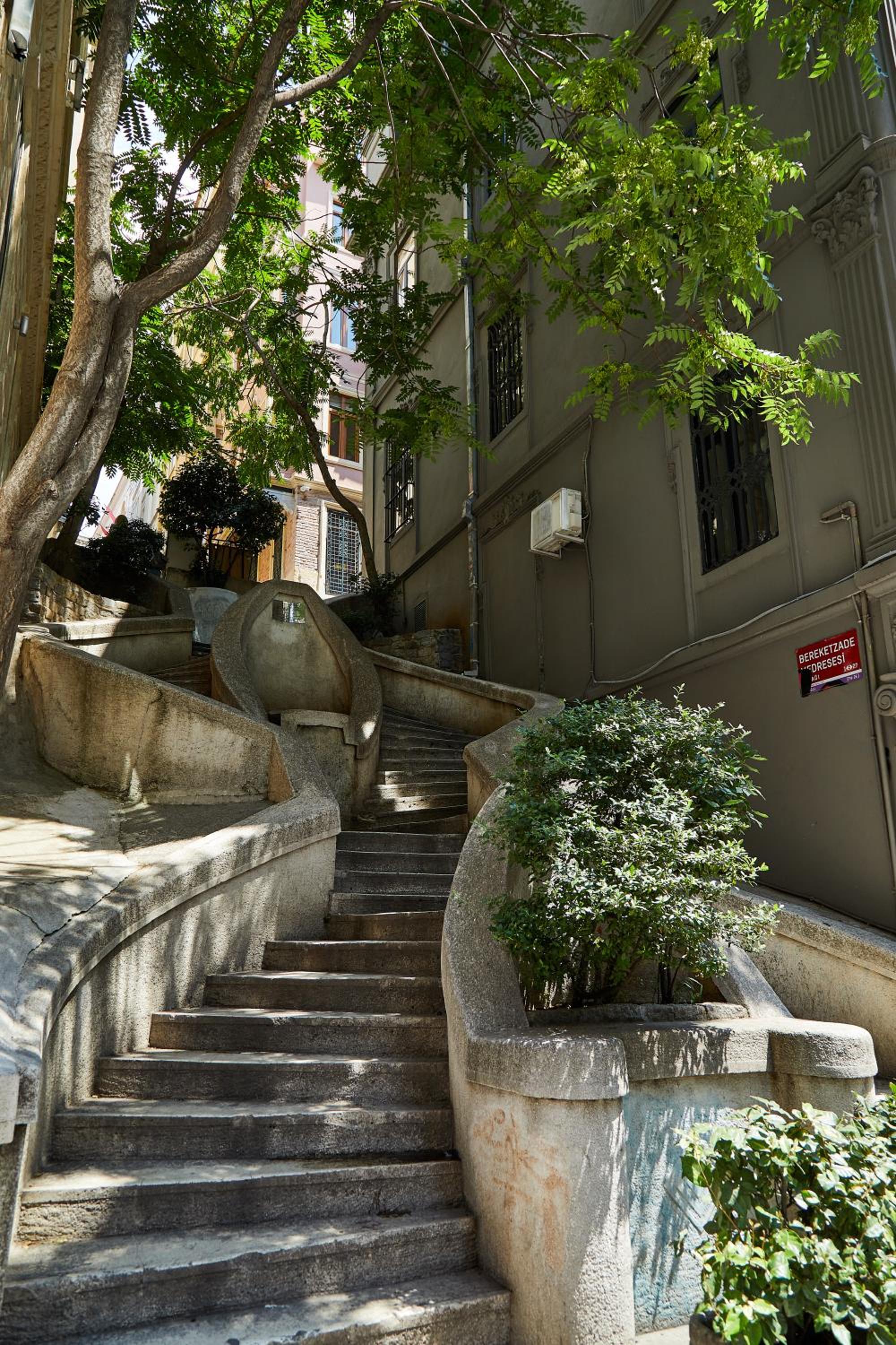 No 8 Galata - Image 46