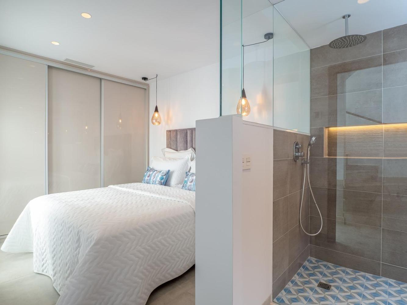 Marbella Vacations - Marbella Old Town : Luxury Townhouse - Property Image 5