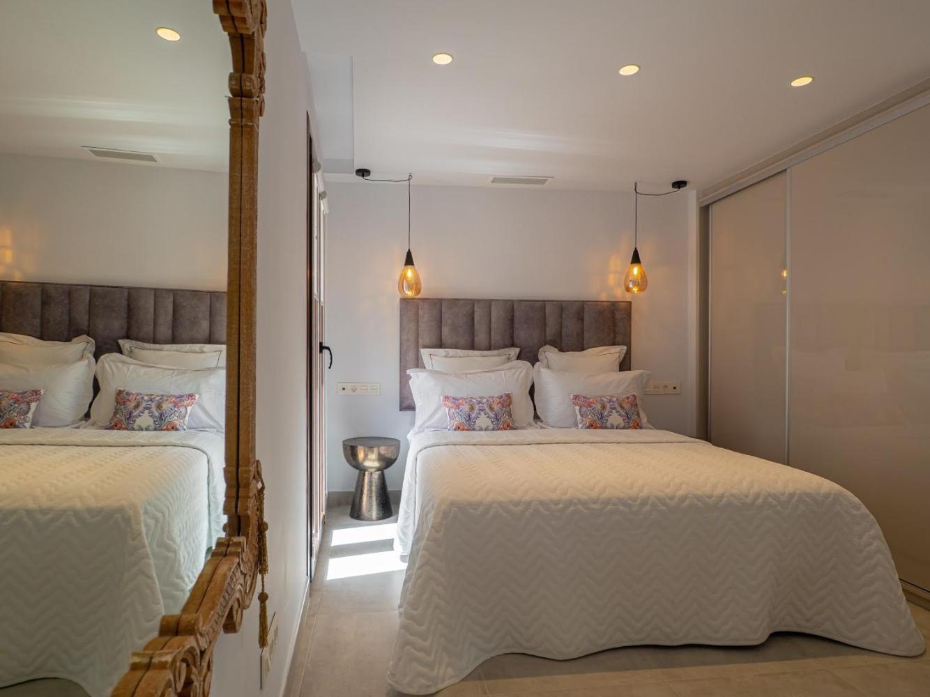 Marbella Vacations - Marbella Old Town : Luxury Townhouse - Property Image 9