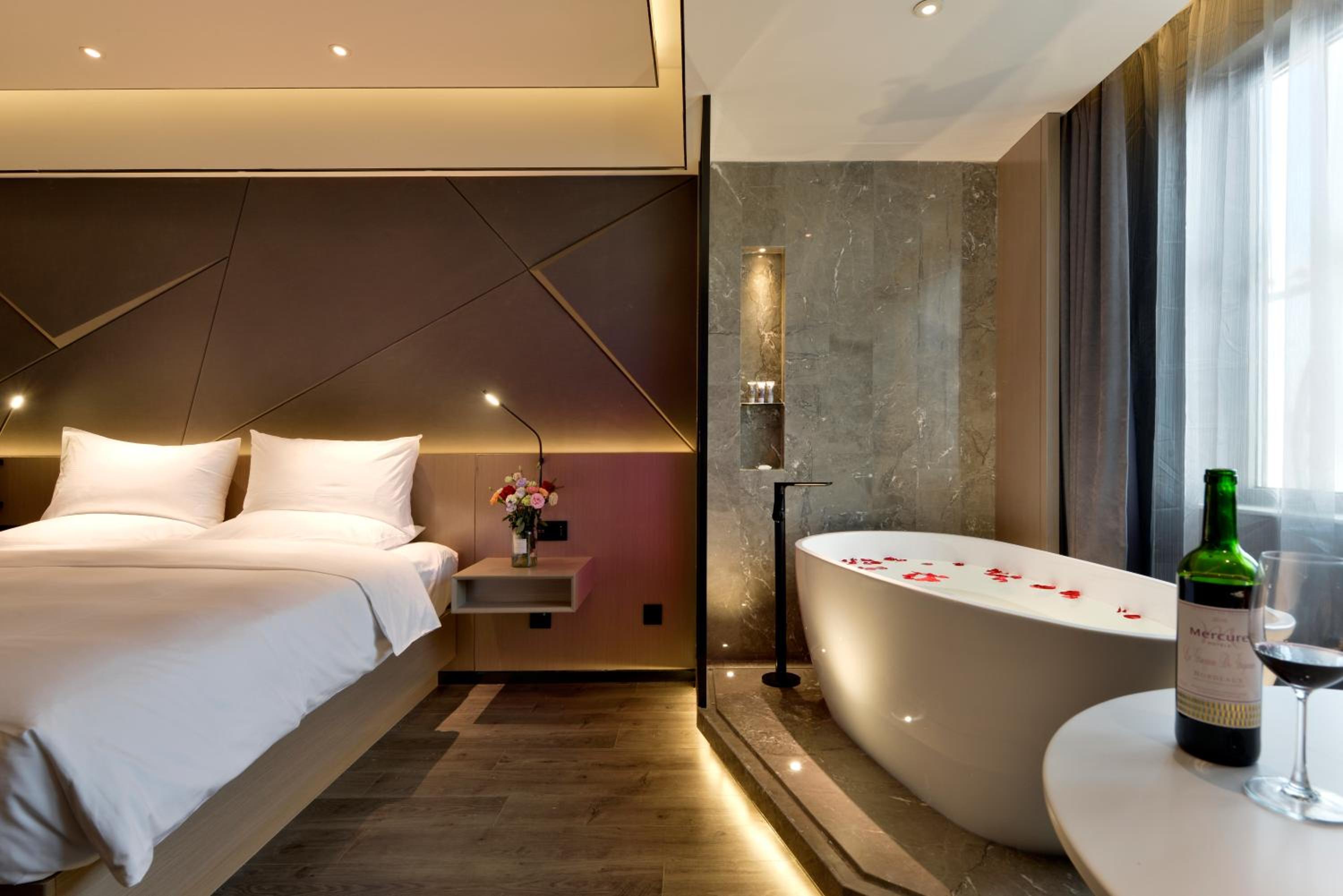 Mercure Taiyuan Changfeng Street view 4