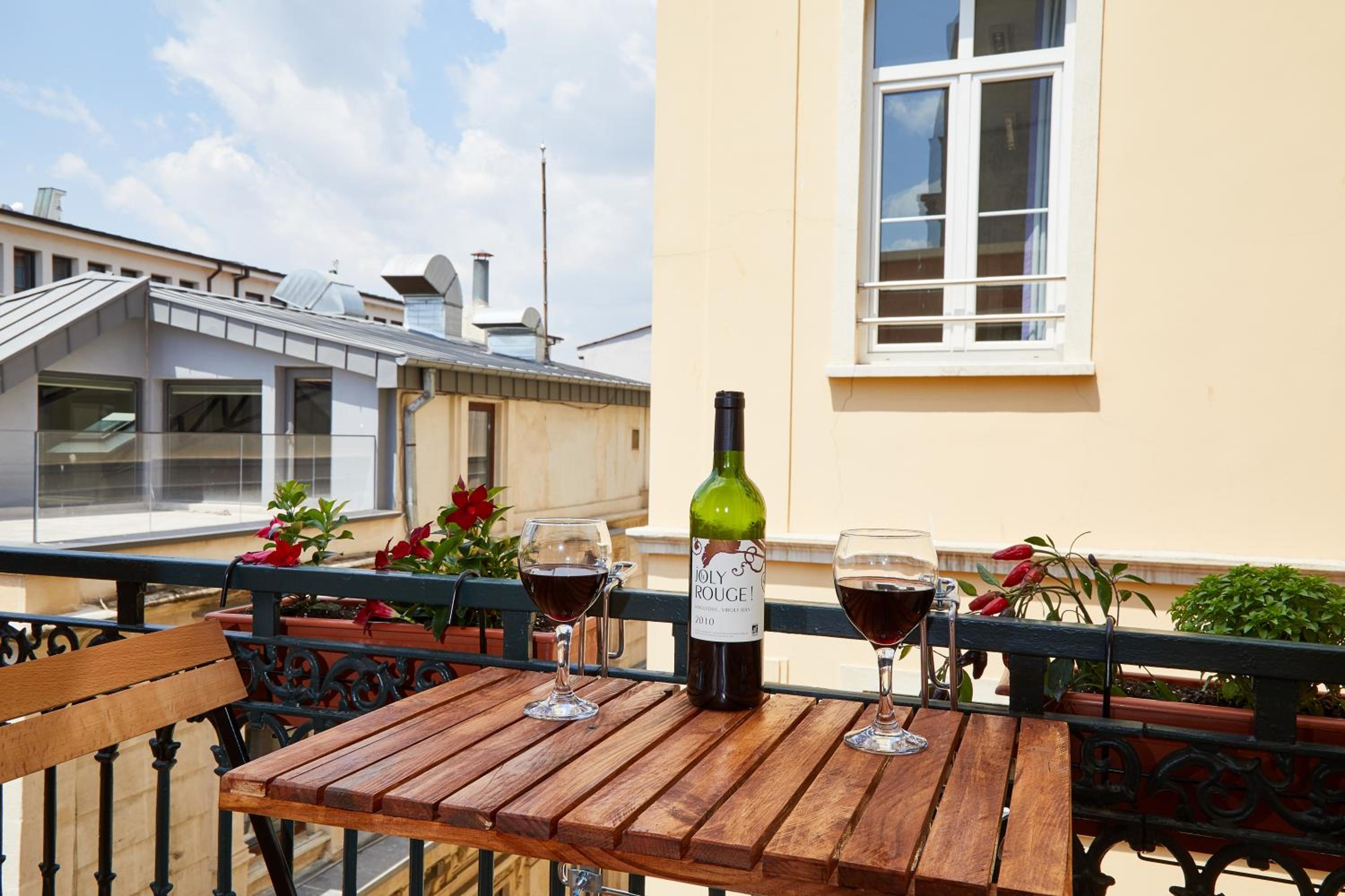 No 8 Galata - Image 43