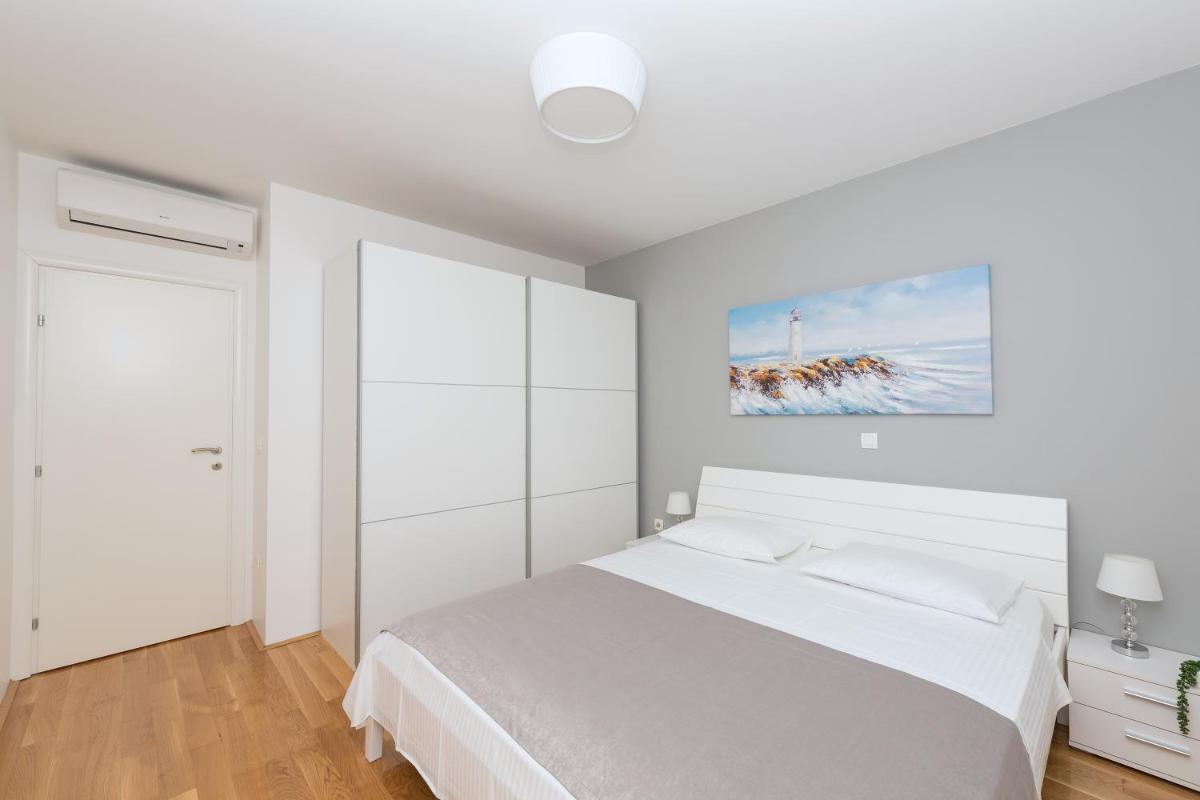 Apartman IVONA view 2