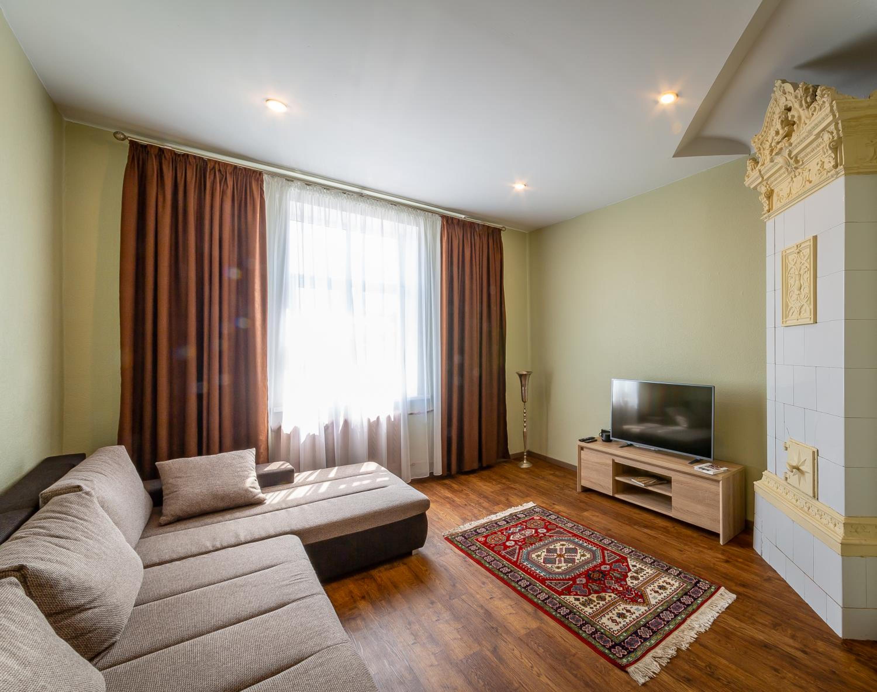 Best Stories Ap Bright Spacious 58sqm Free park view 2