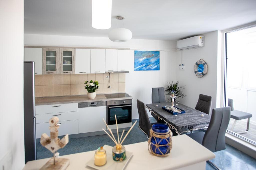 Newly renovated apartment ''Marin'' in the center! view 2