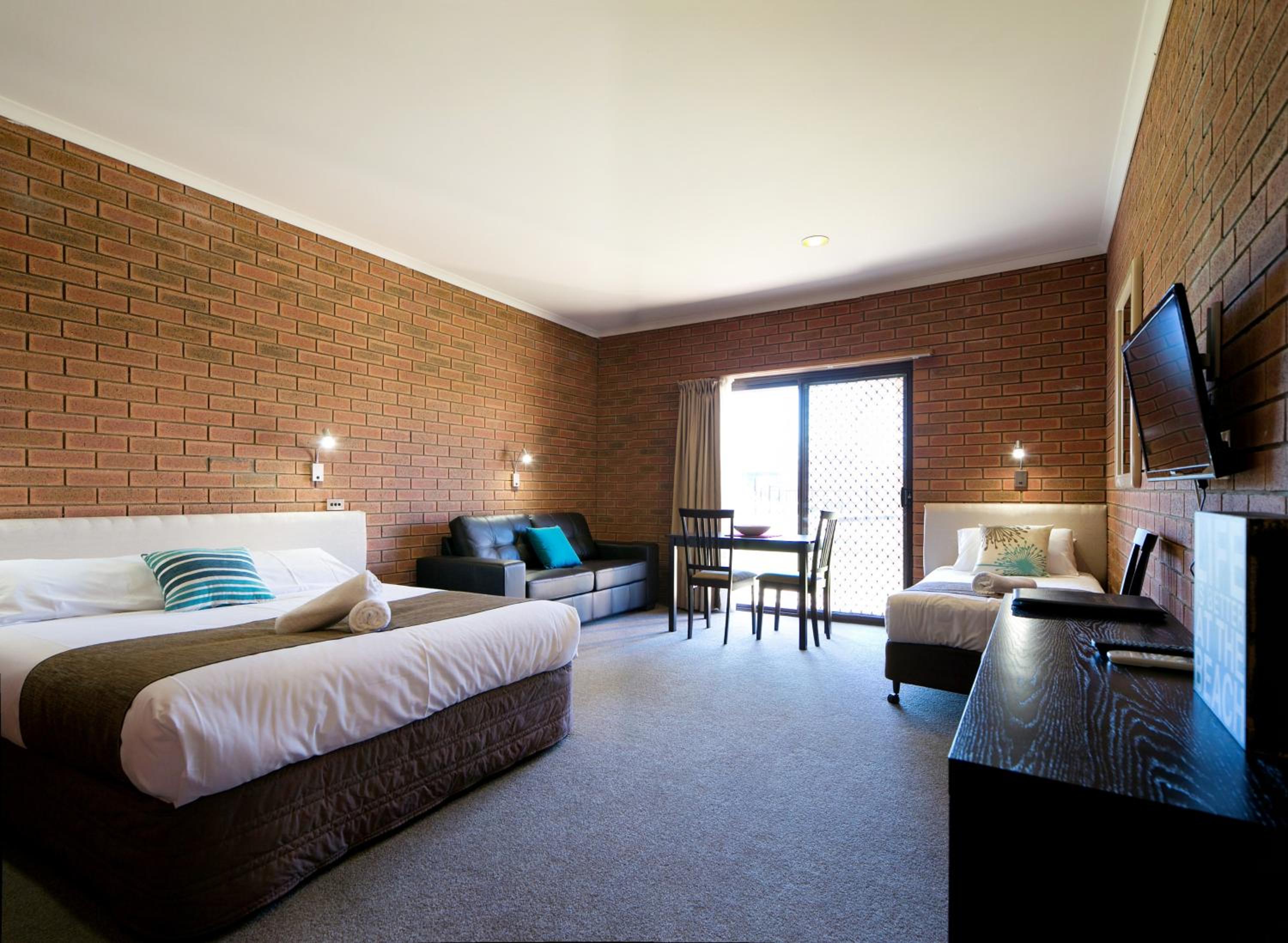Ashleigh Court Motor Inn