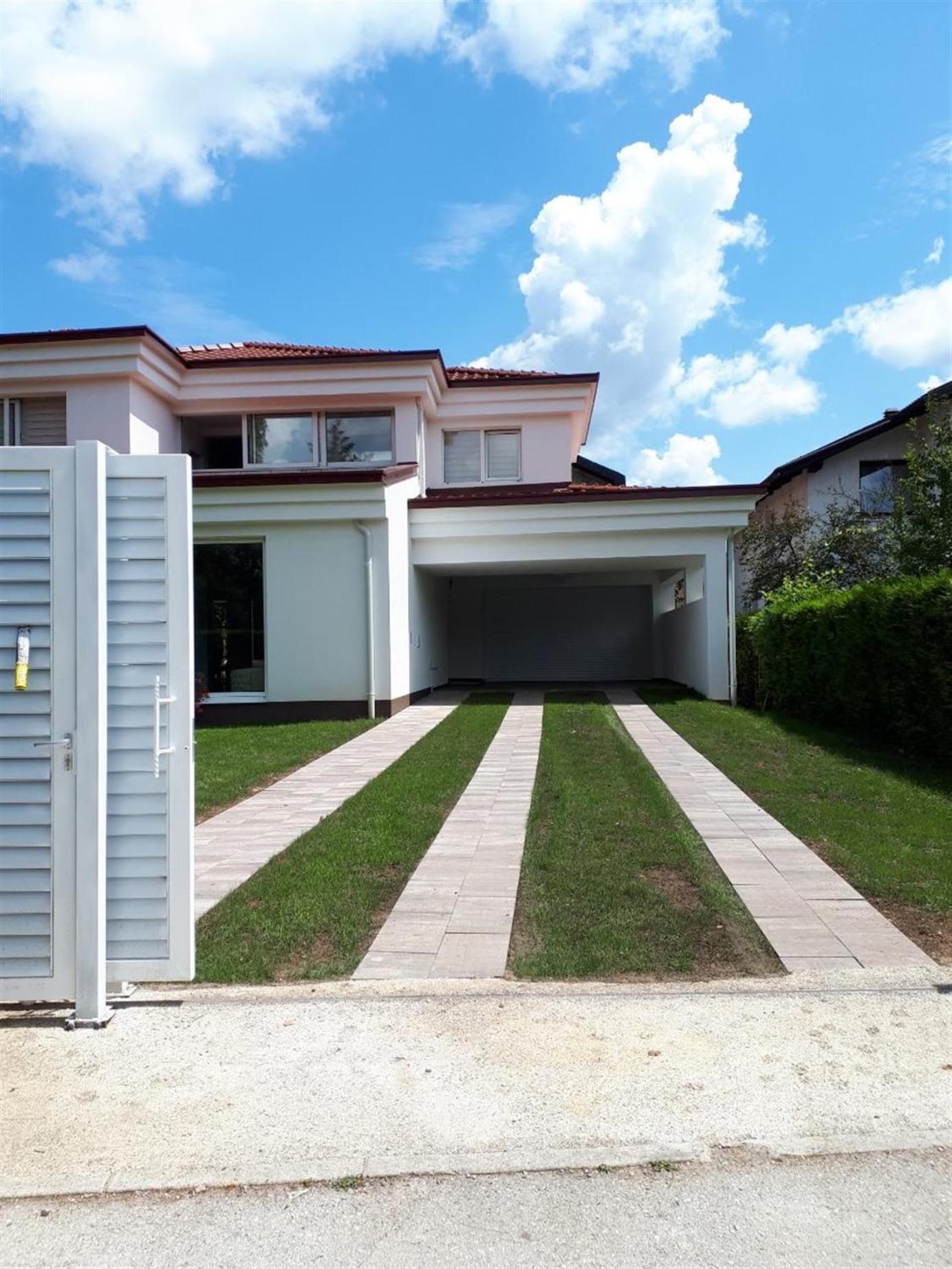 Vila Najla