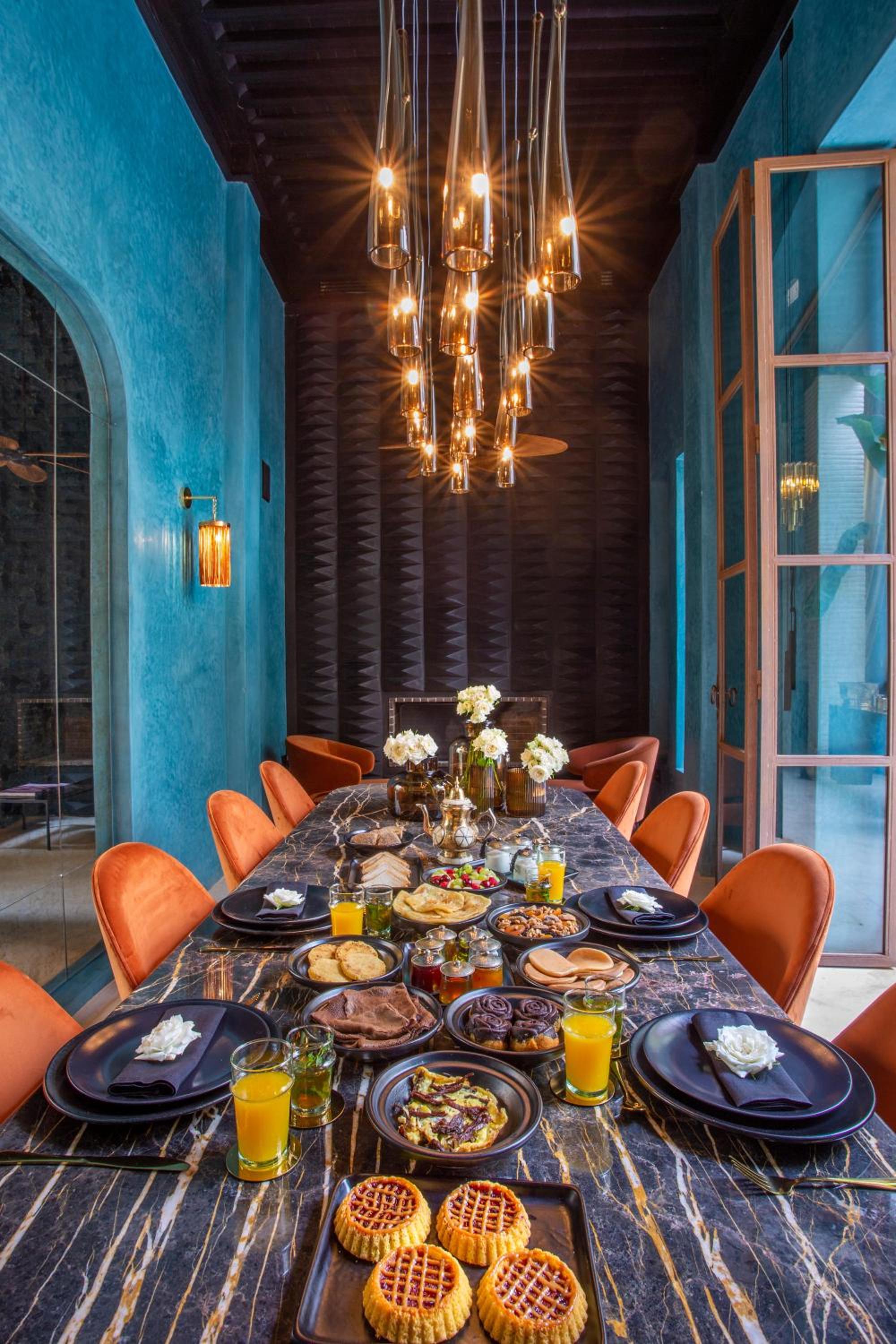 dining