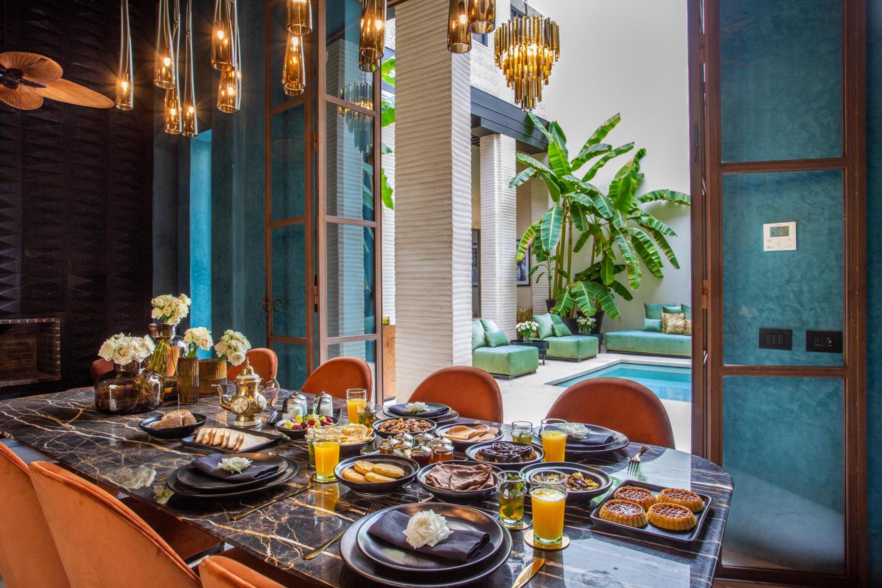 dining