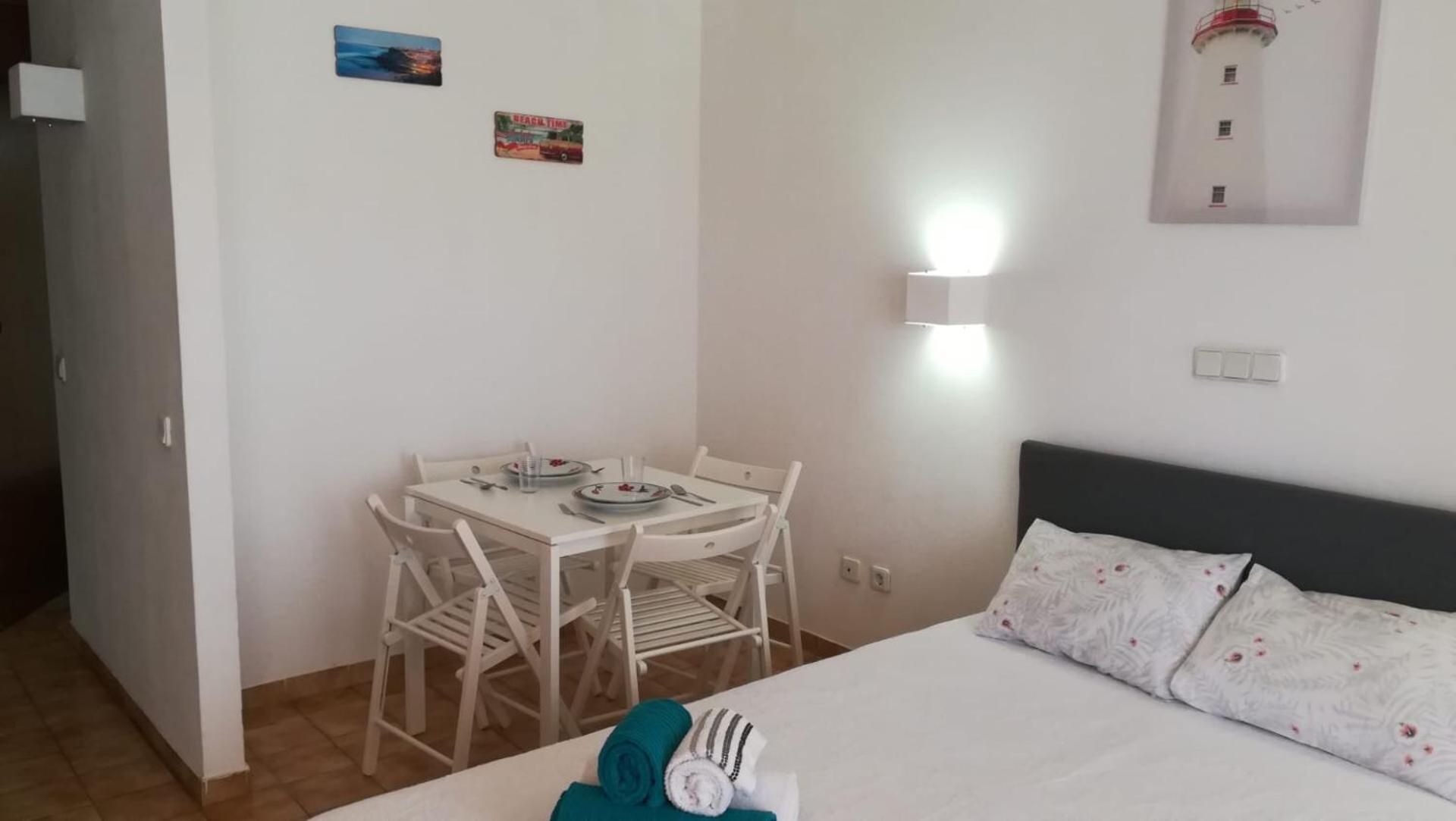 Praia da Rocha Apartment 3 view 5