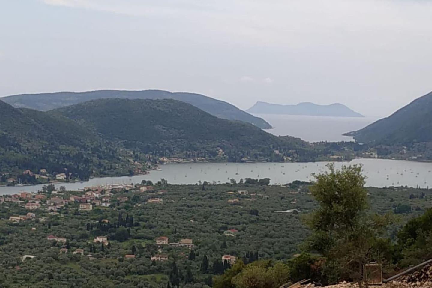 Dimitris House