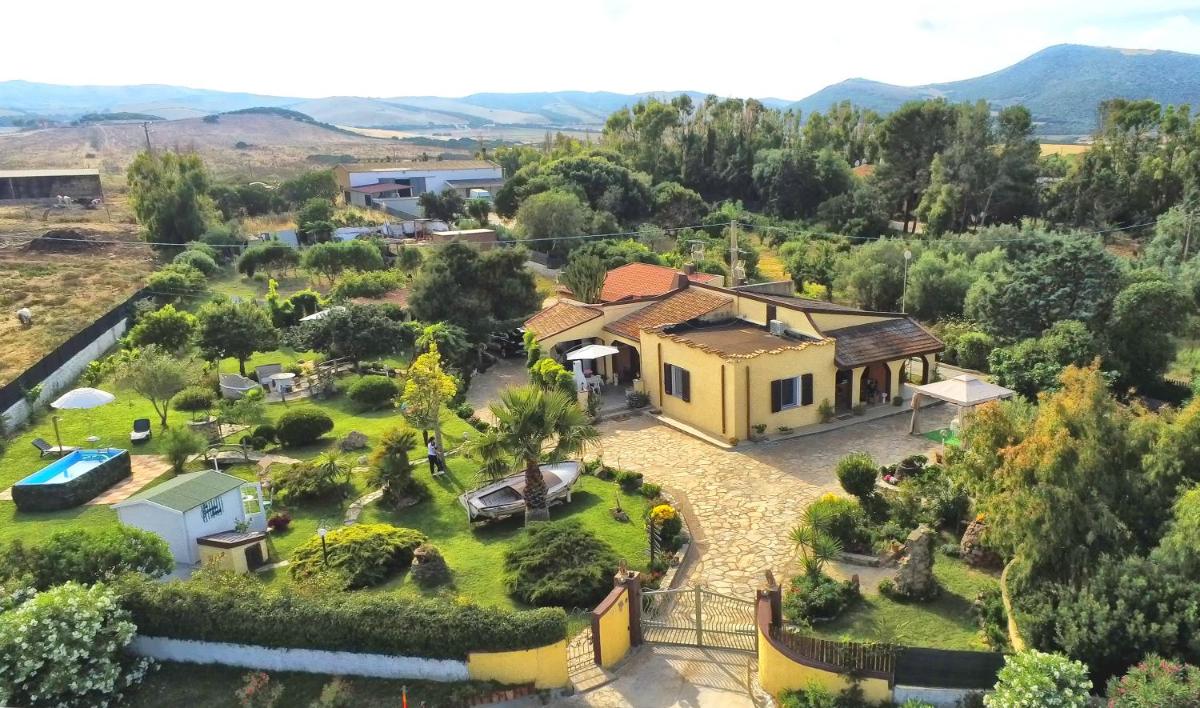 Casa Vacanze La Guzzetta Ranch view 3