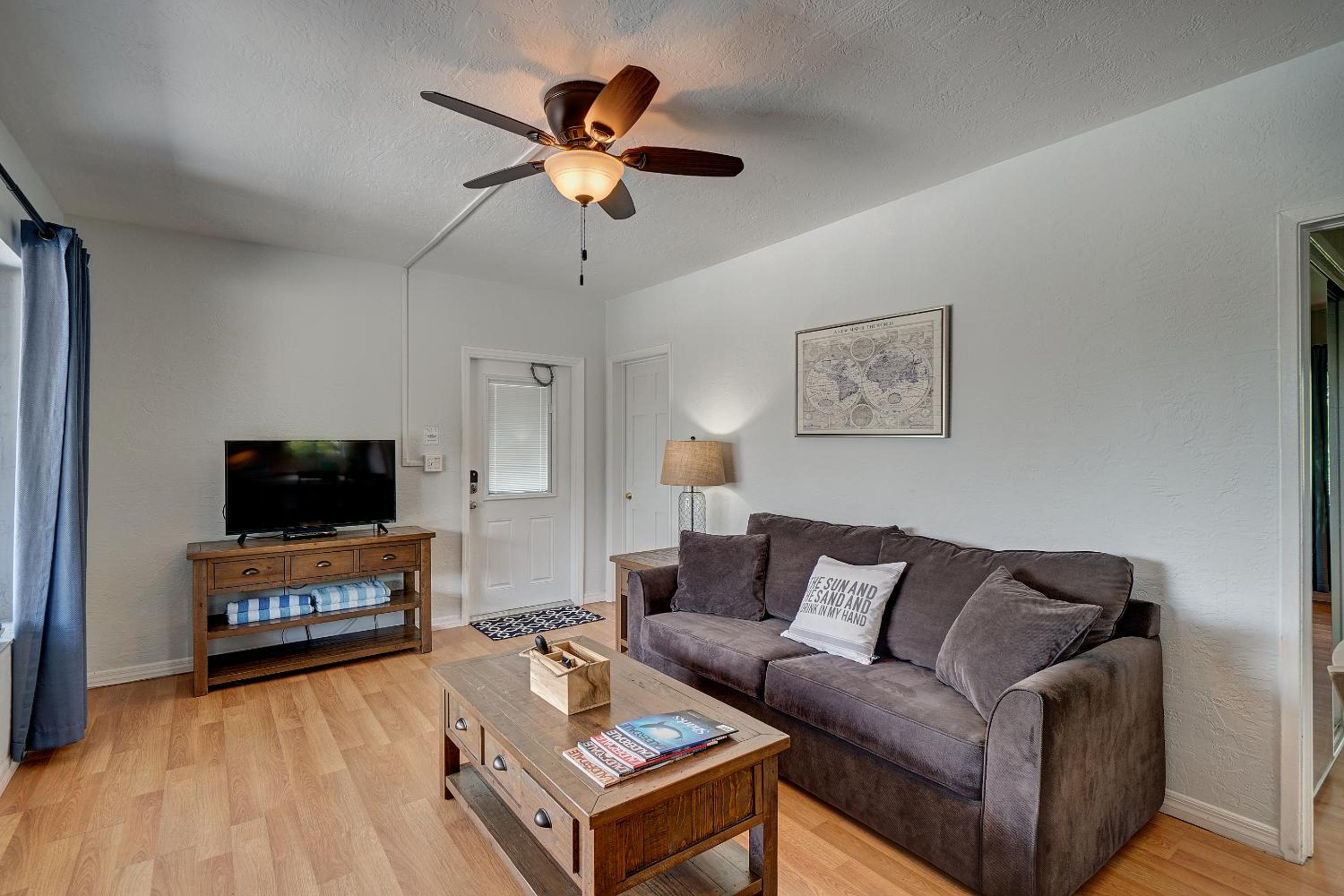 4145 By The Sea Inn & Suites