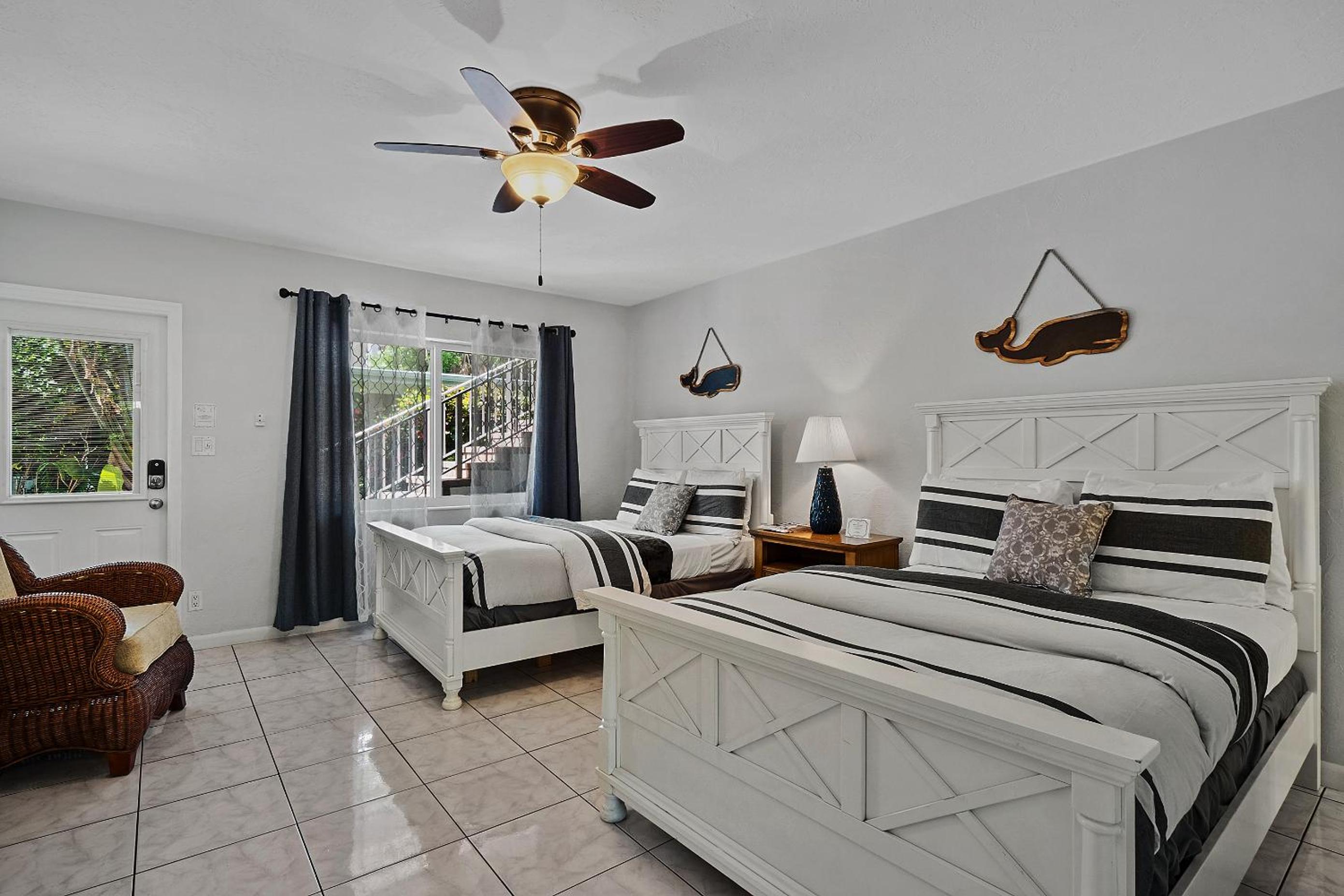 4145 By The Sea Inn & Suites