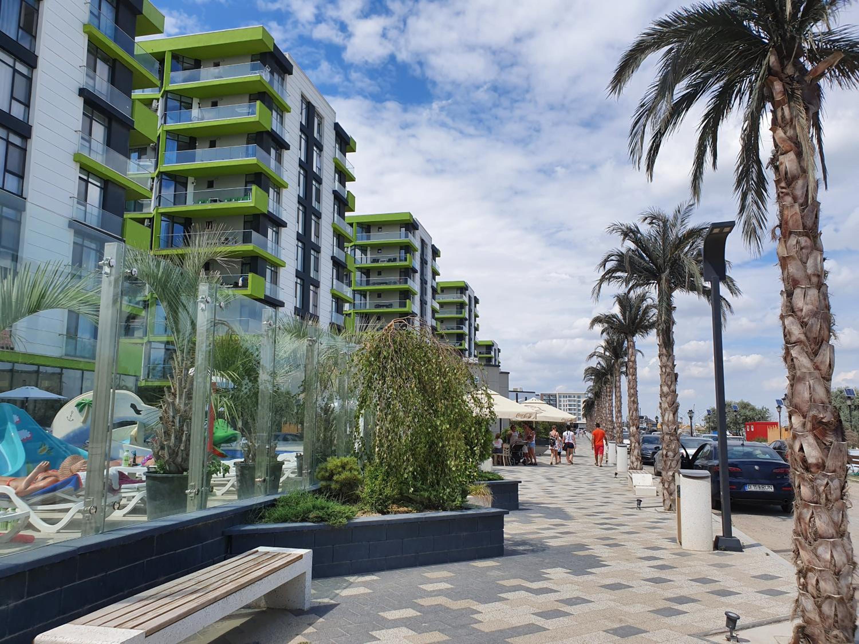 Hotel Relax Inn Apartment - Image 1