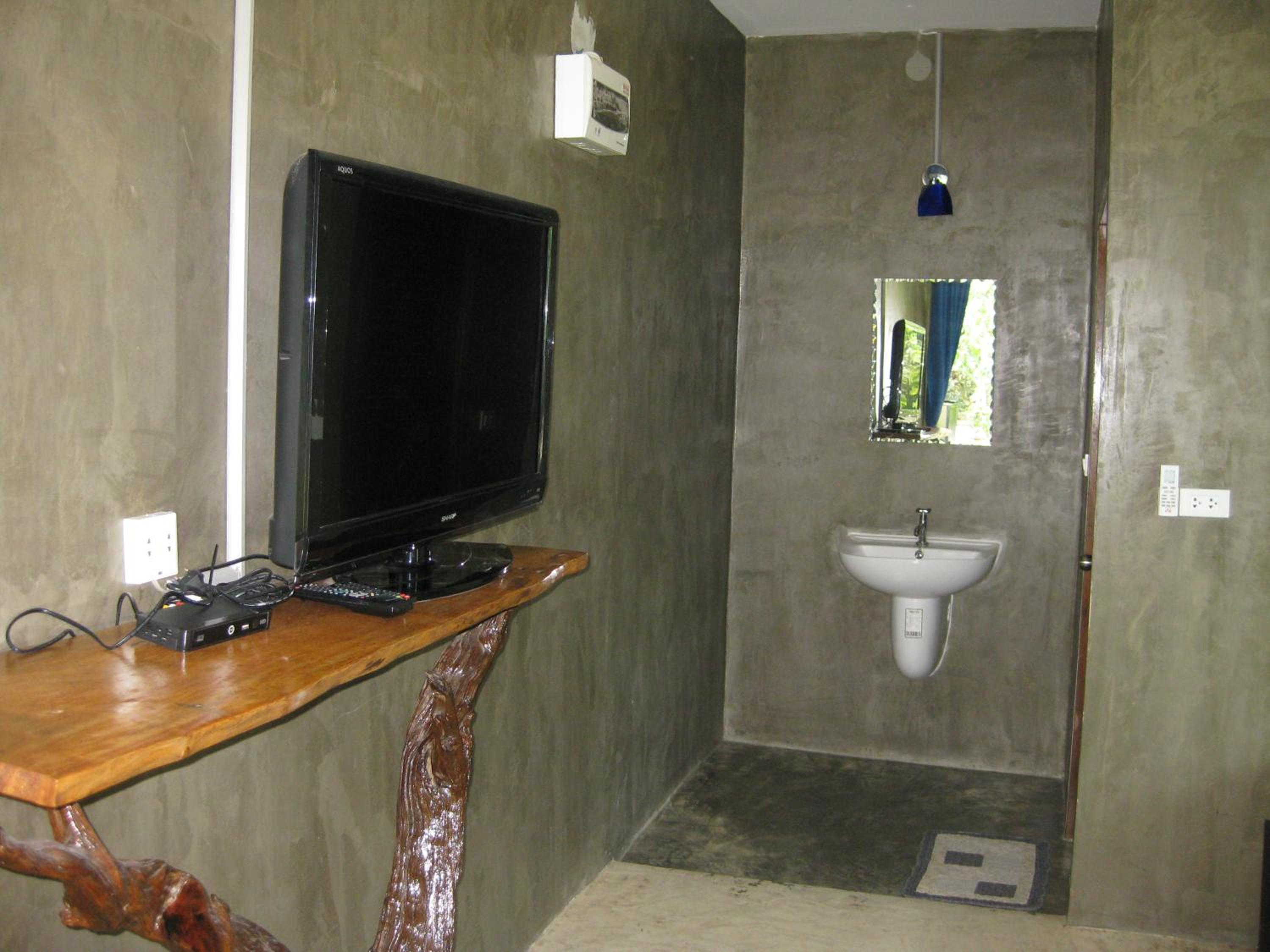 Photo 36