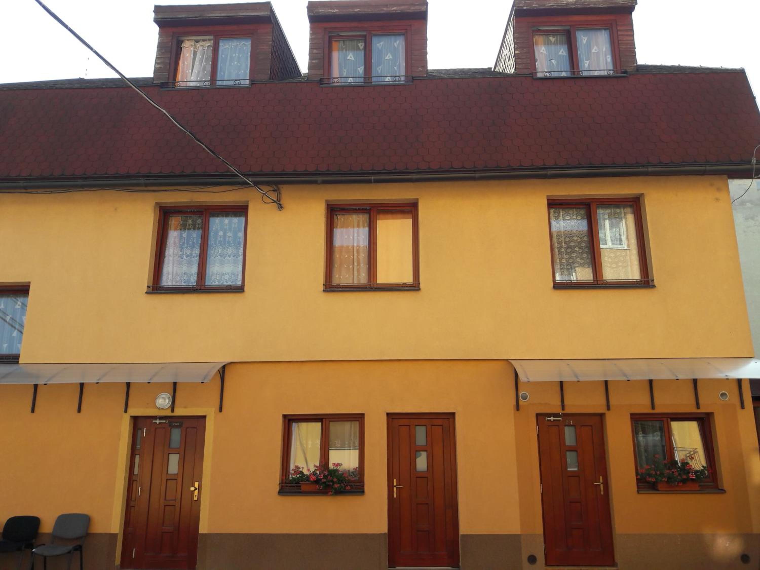 Ubytovňa a penzión Tavros view 2