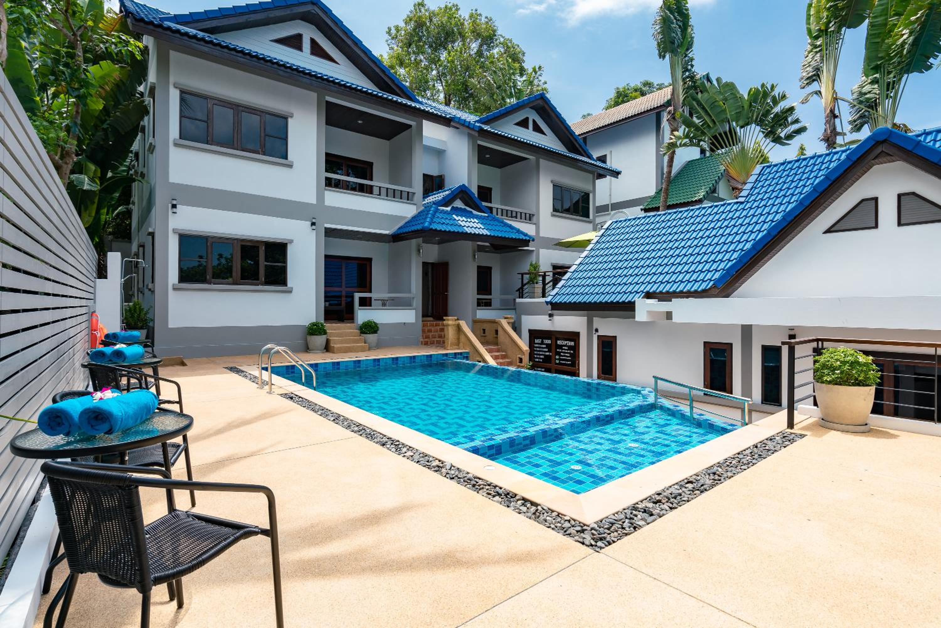 Chaweng Lakeview Residence
