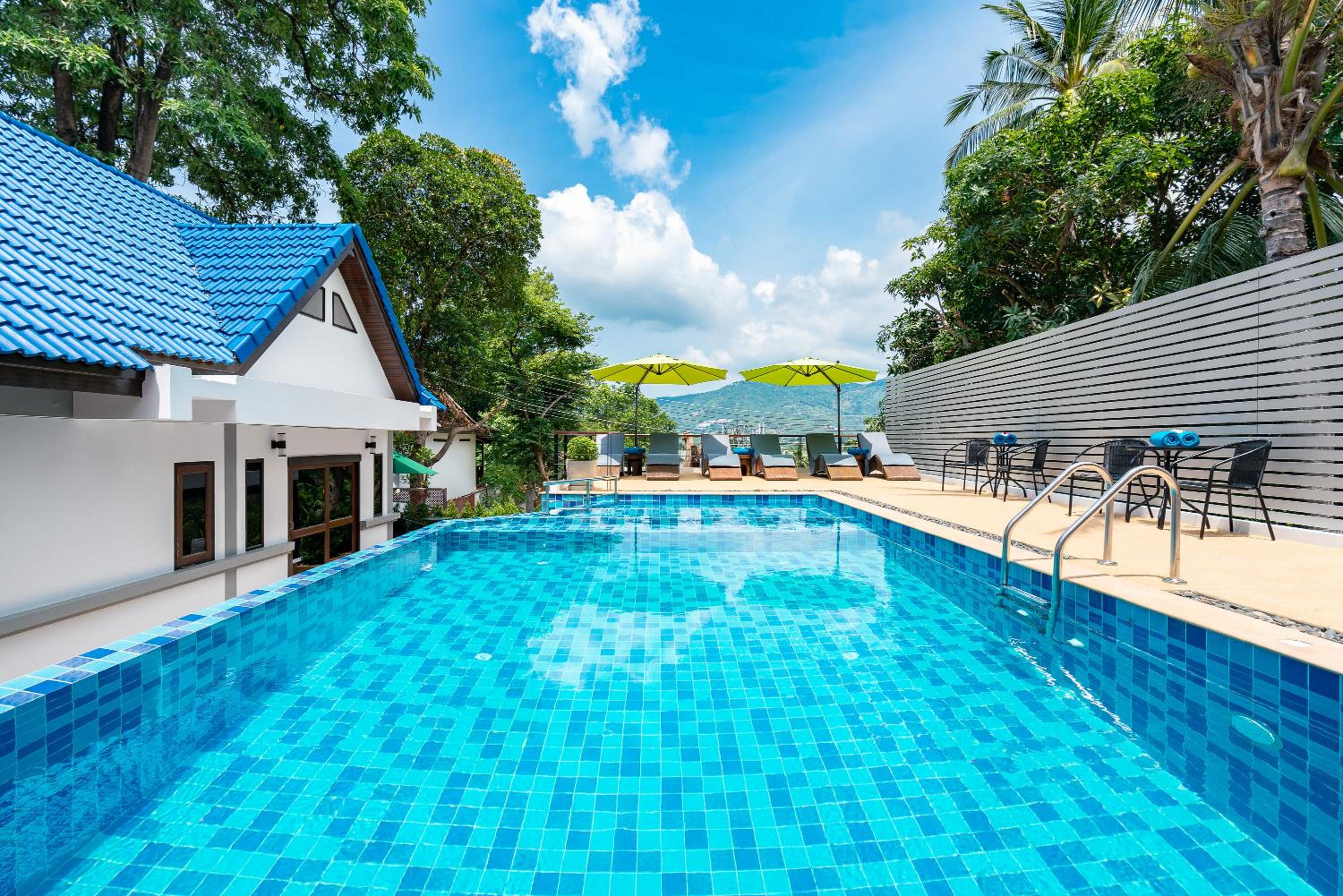 Chaweng Lakeview Residence