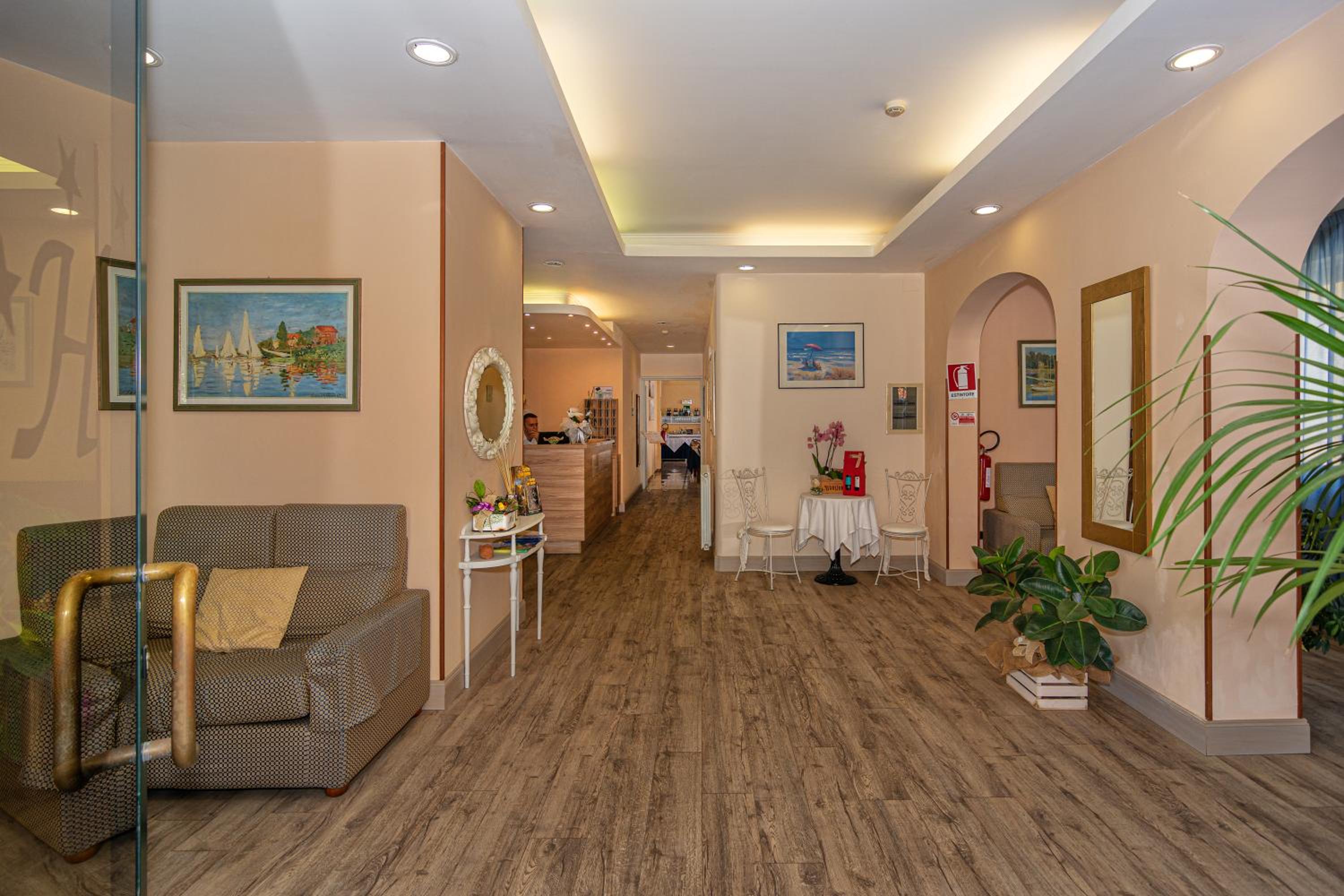 Hotel Perla Del Mare