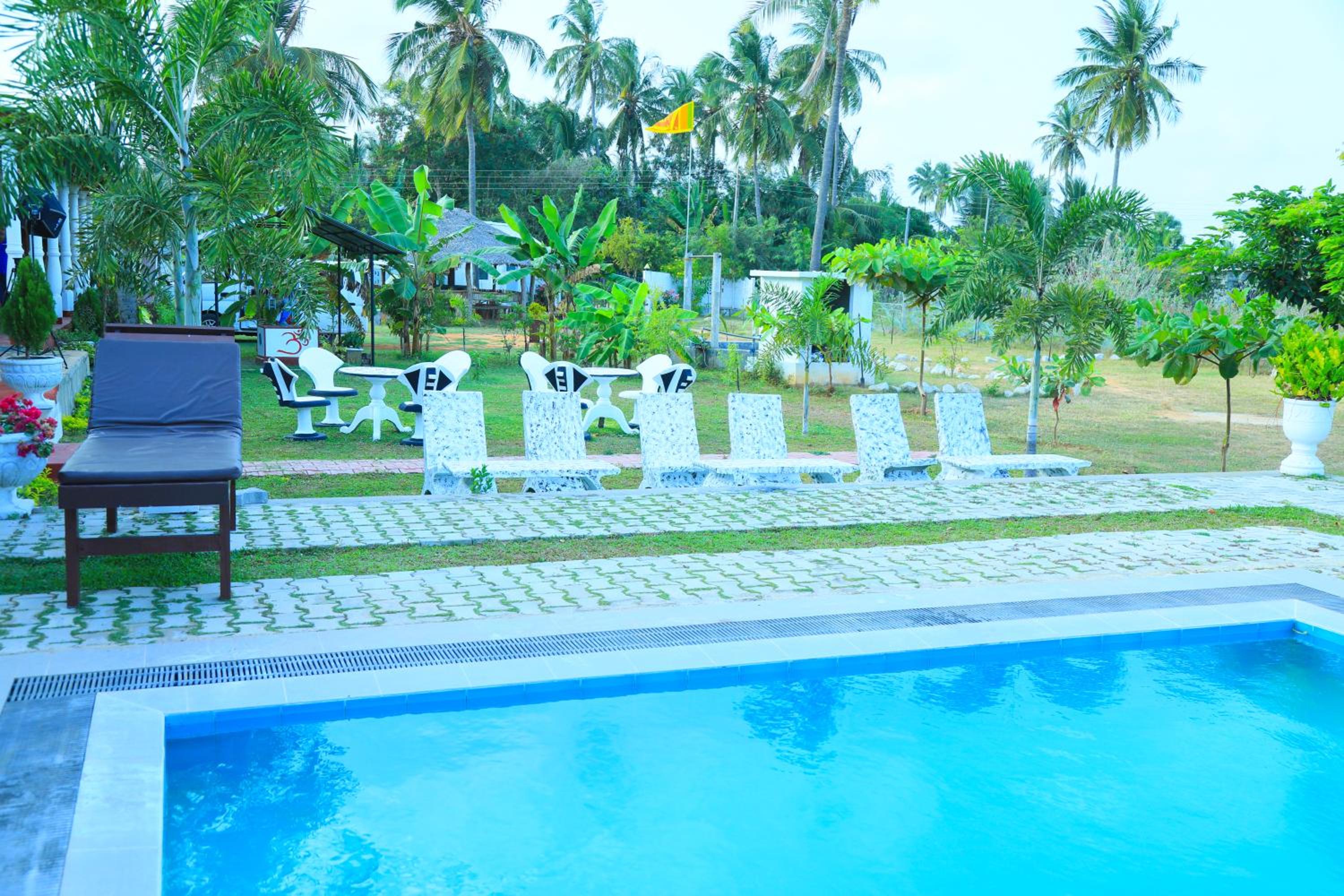 Shan Guest and Restaurant Nilaveli