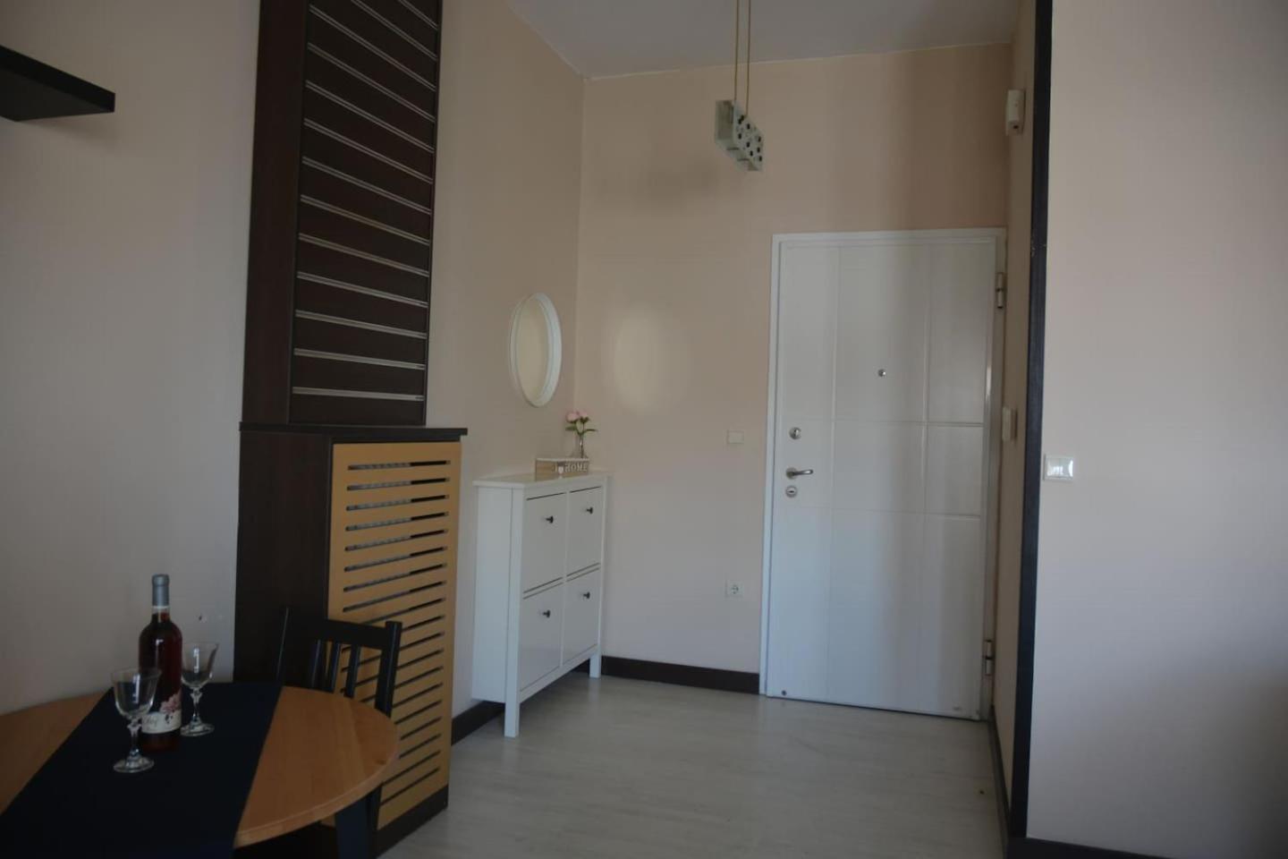 Modern apartment, 5΄ walk from central metro station