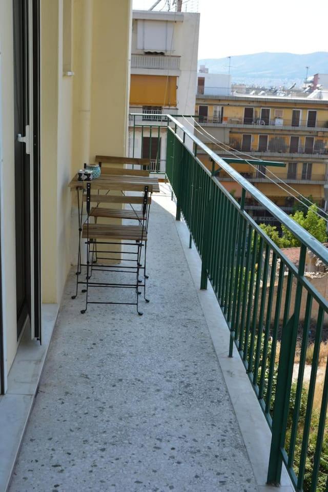 Modern apartment, 5΄ walk from central metro station