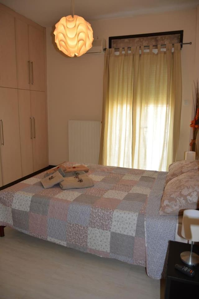 Modern apartment, 5΄ walk from central metro station