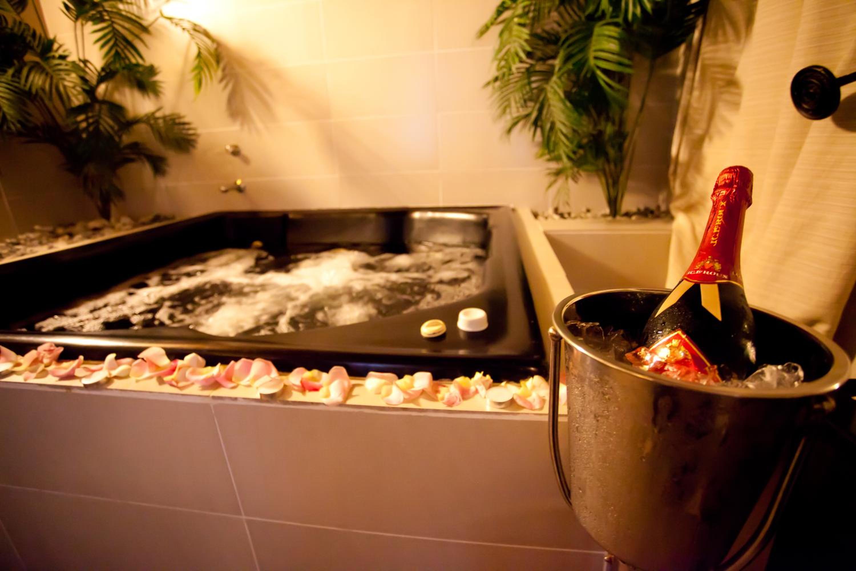 Jacuzzi