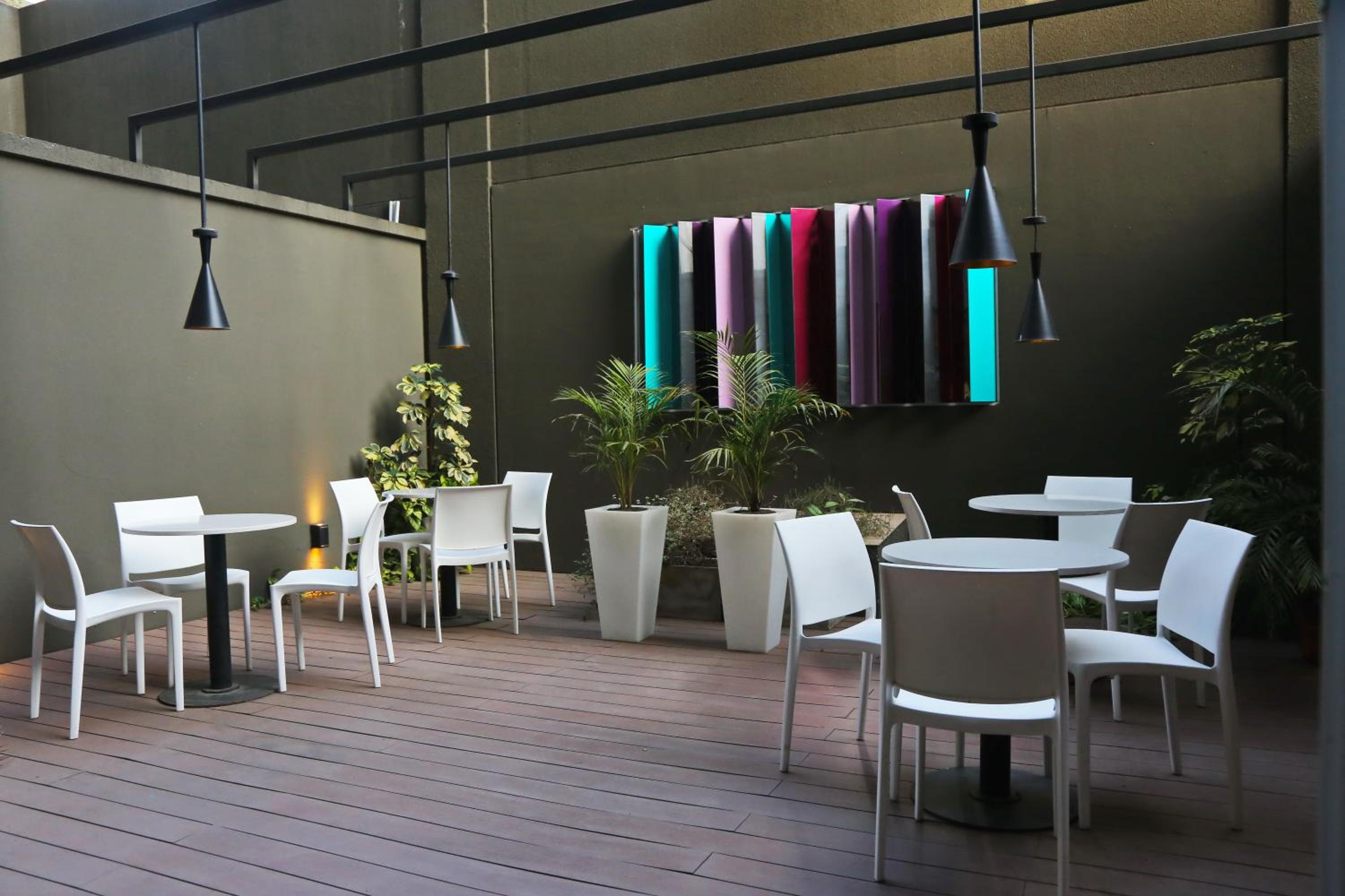 The Point Casa Edificio Boutique