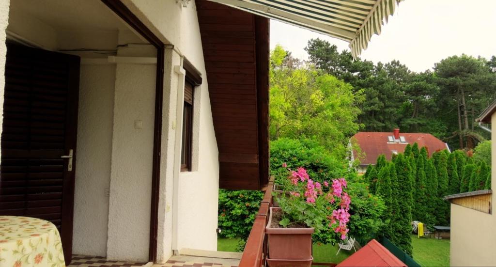 Charlie Vendégház,emelet 8 fős,100m2-es apartman view 4