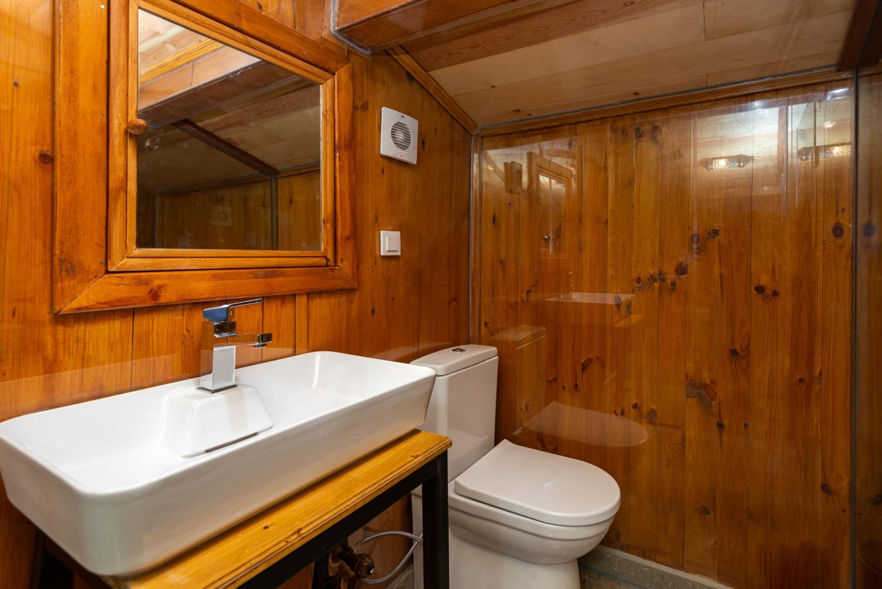 Wonder Wood Otel - Image 18