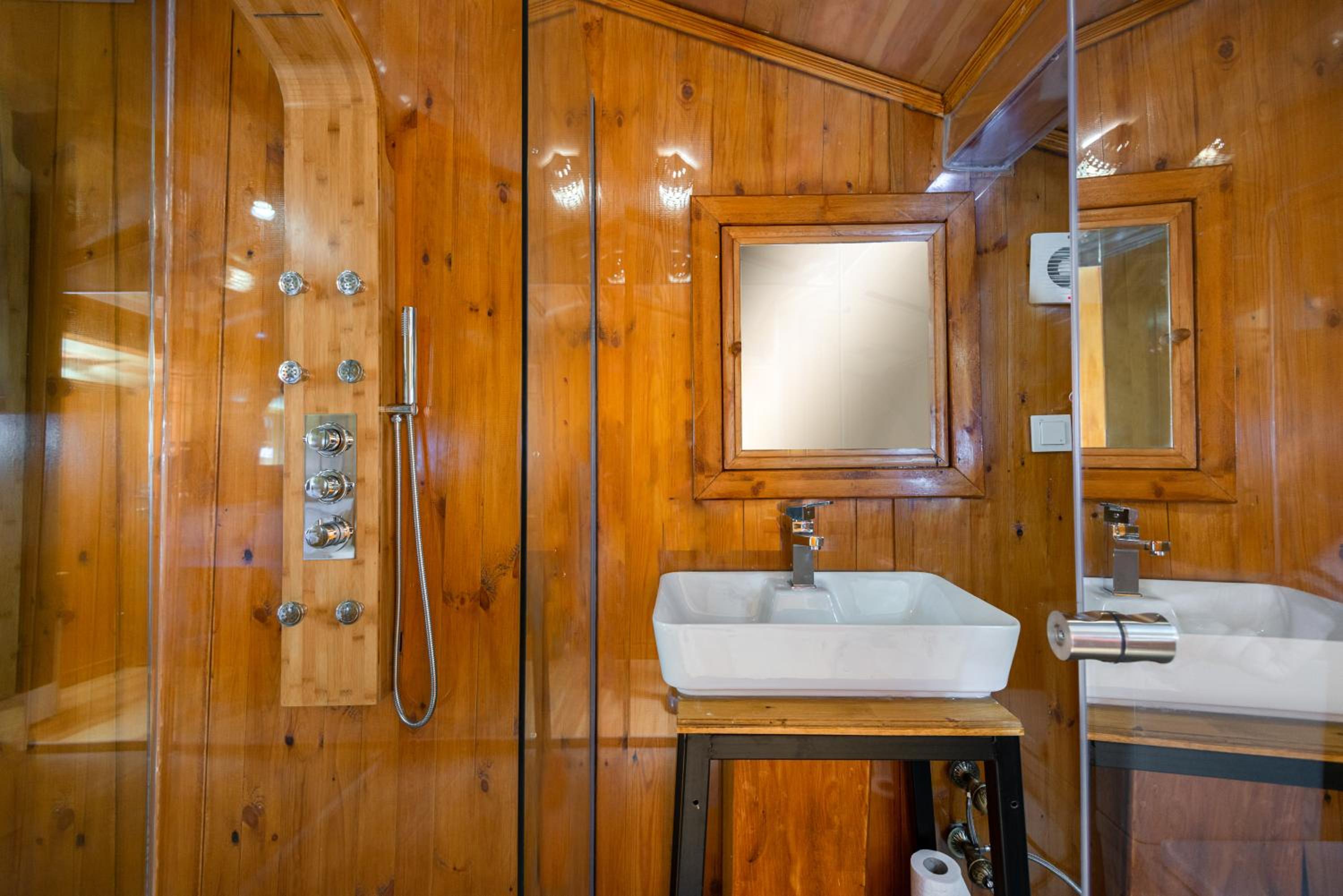 Wonder Wood Otel - Image 41