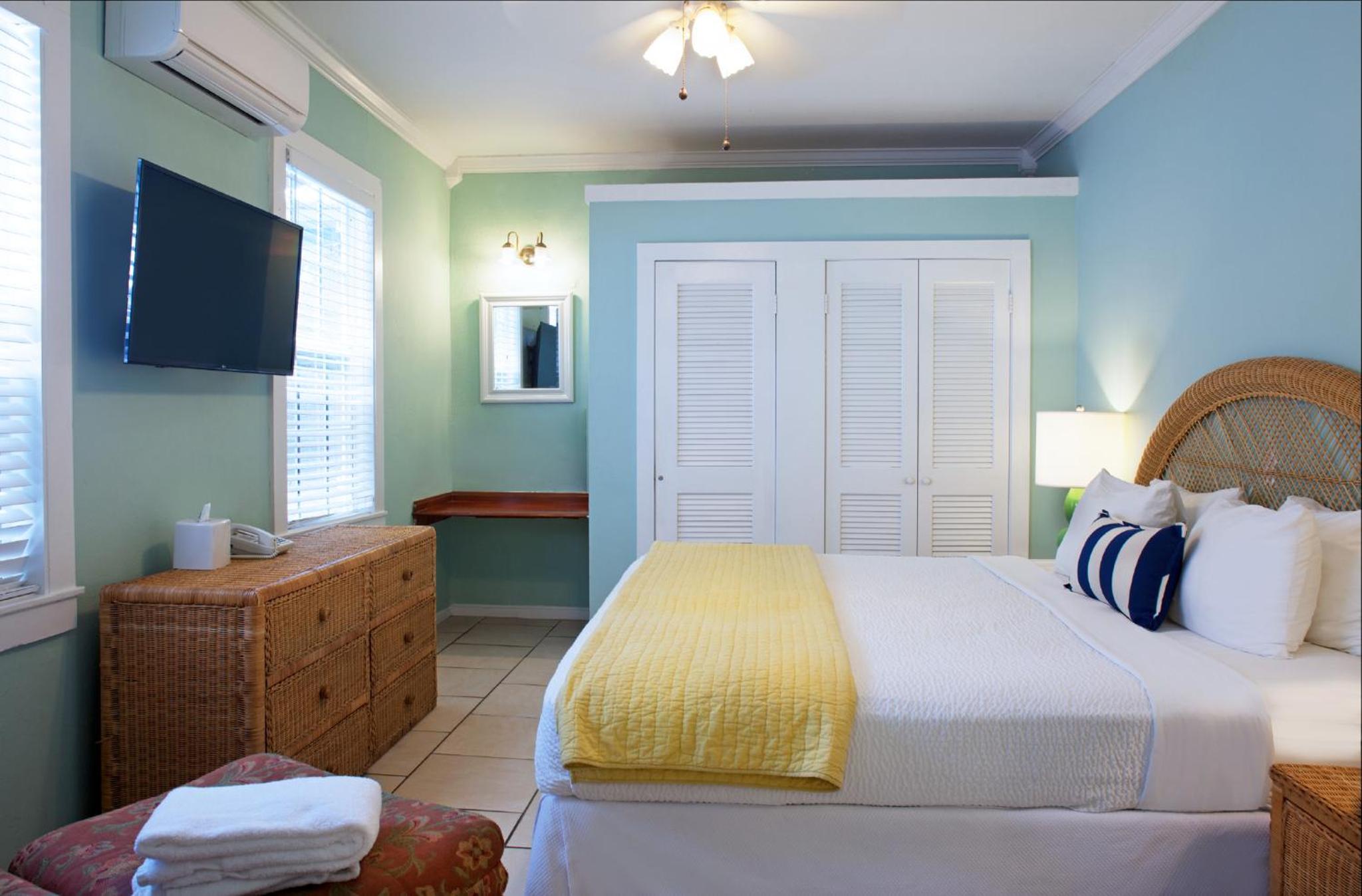 Westwinds Inn