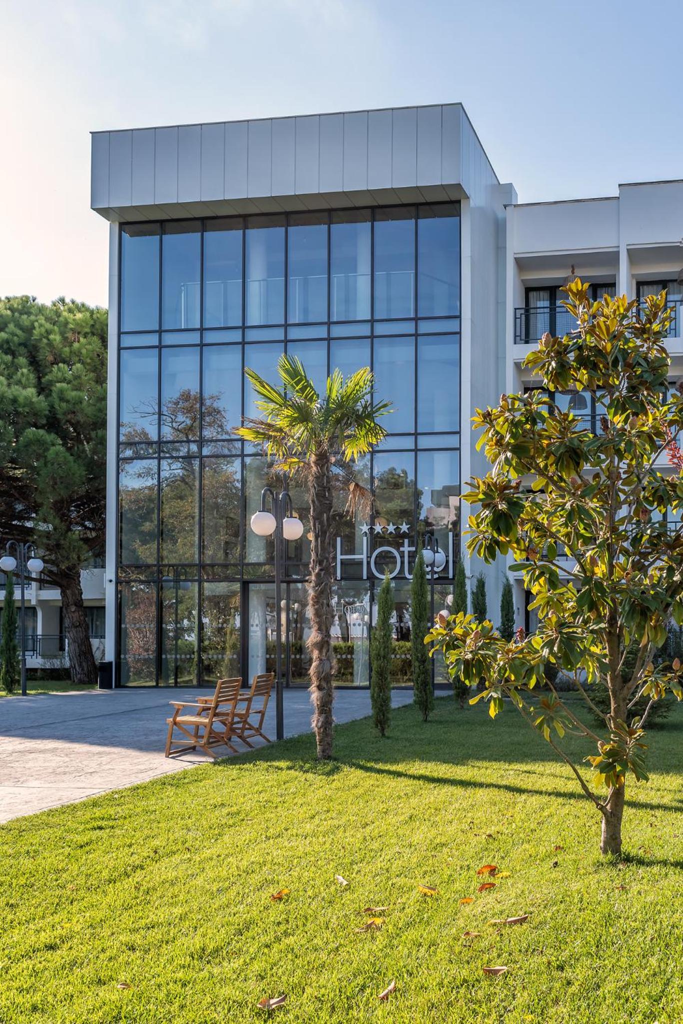 Hotel iHotel Sunny Beach - Image 1