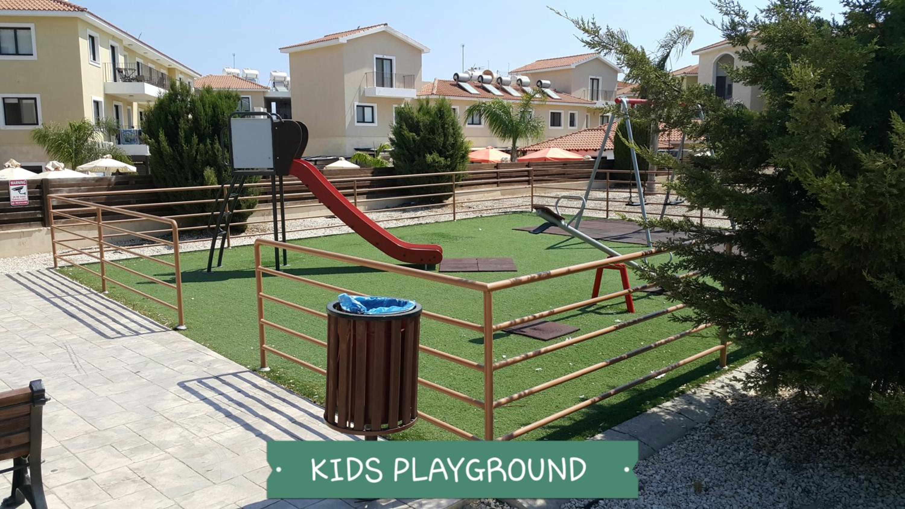 CHRIS'S KYKLADES HOLIDAY APARTMENT