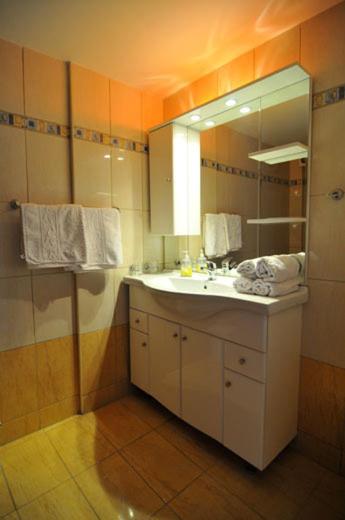 Golden Sunrise Apartments view 4
