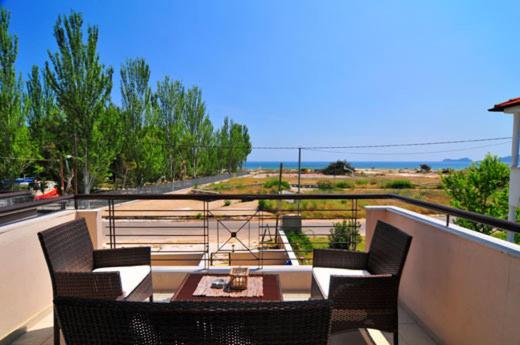 Golden Sunrise Apartments view 5