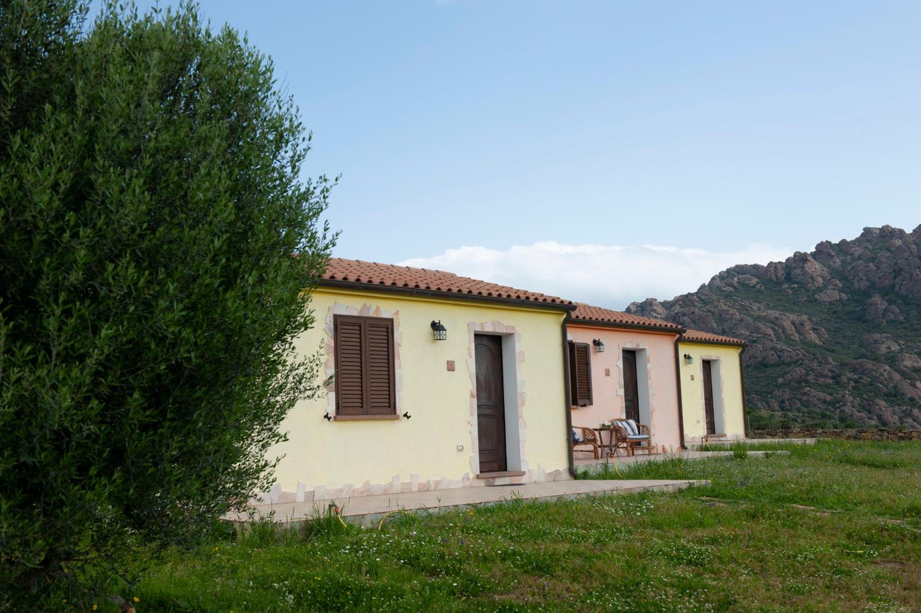 Agriturismo B&B Casteldoria view 3