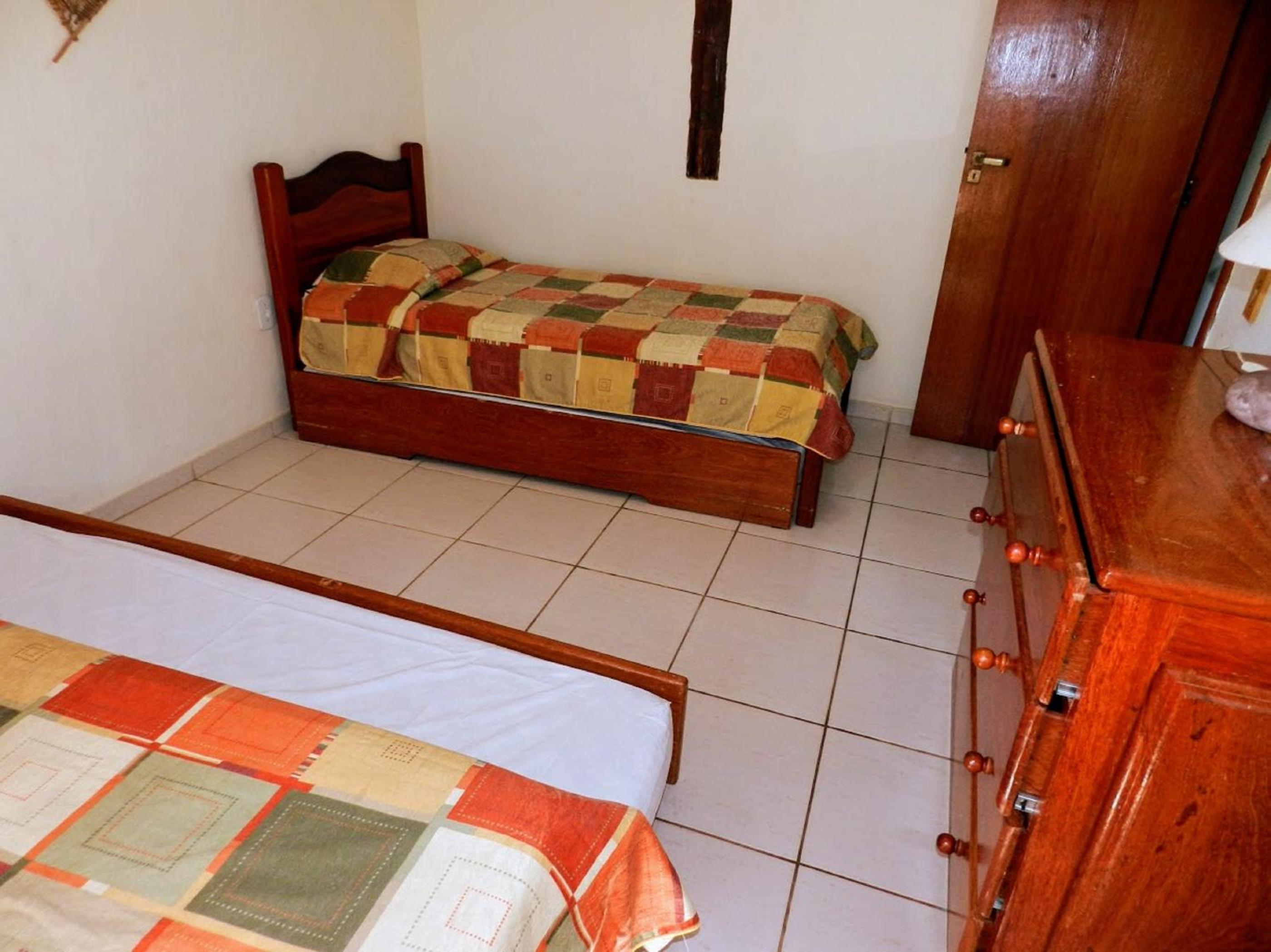 Excelente casa a 150 mts da Praia da Ferradura
