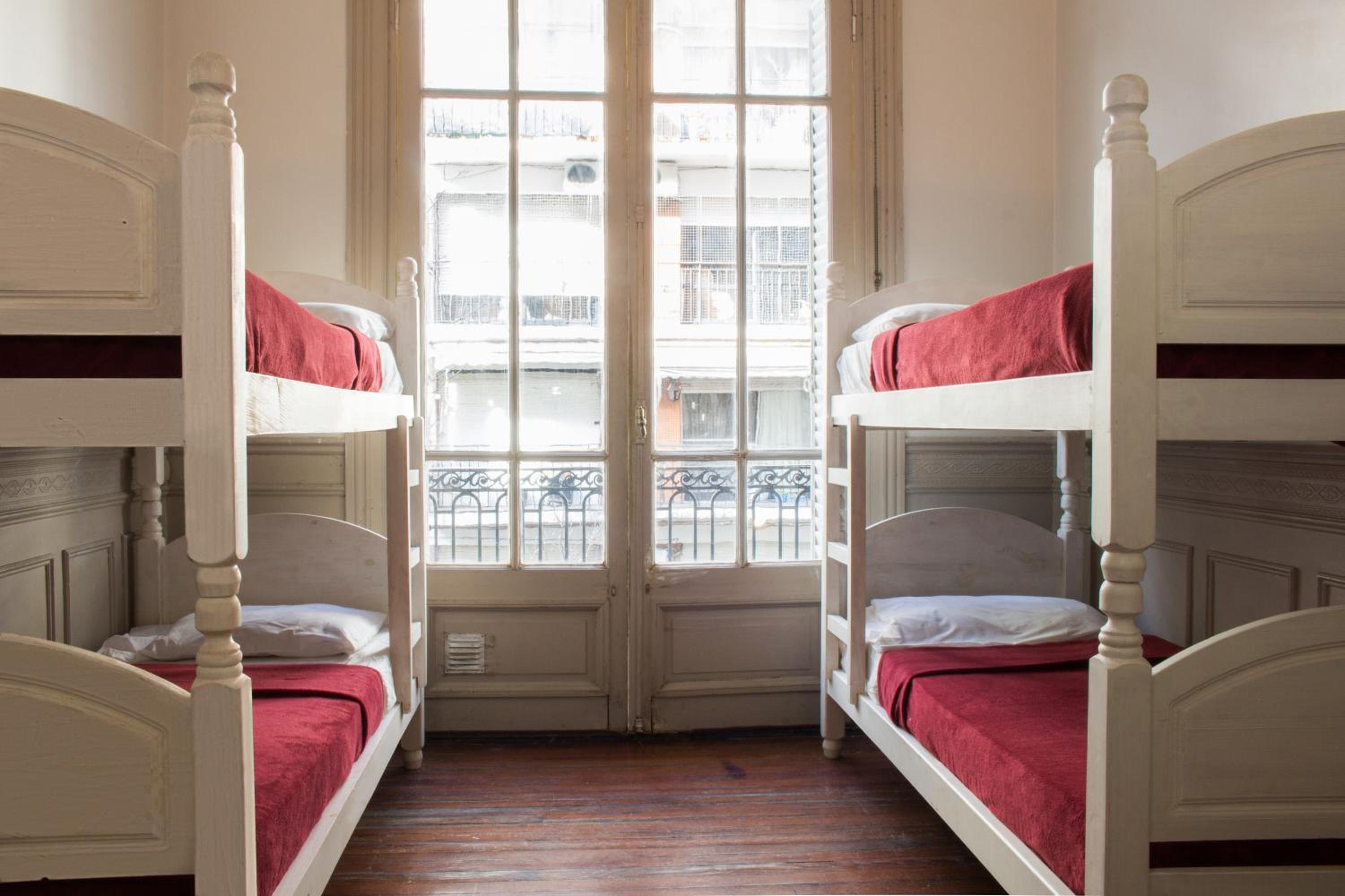 Voyage Recoleta Hostel