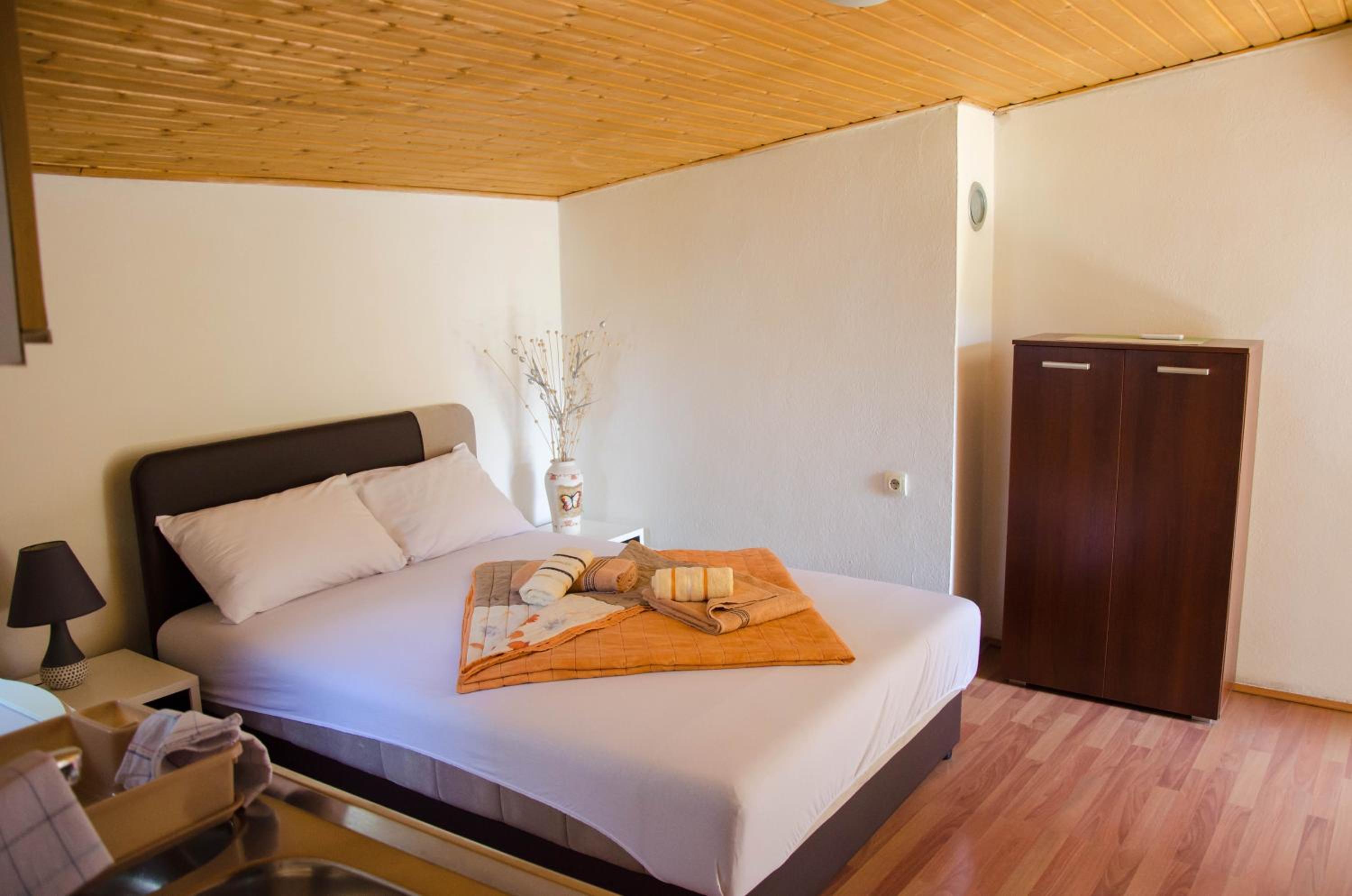 Studio-apartman Milena view 4