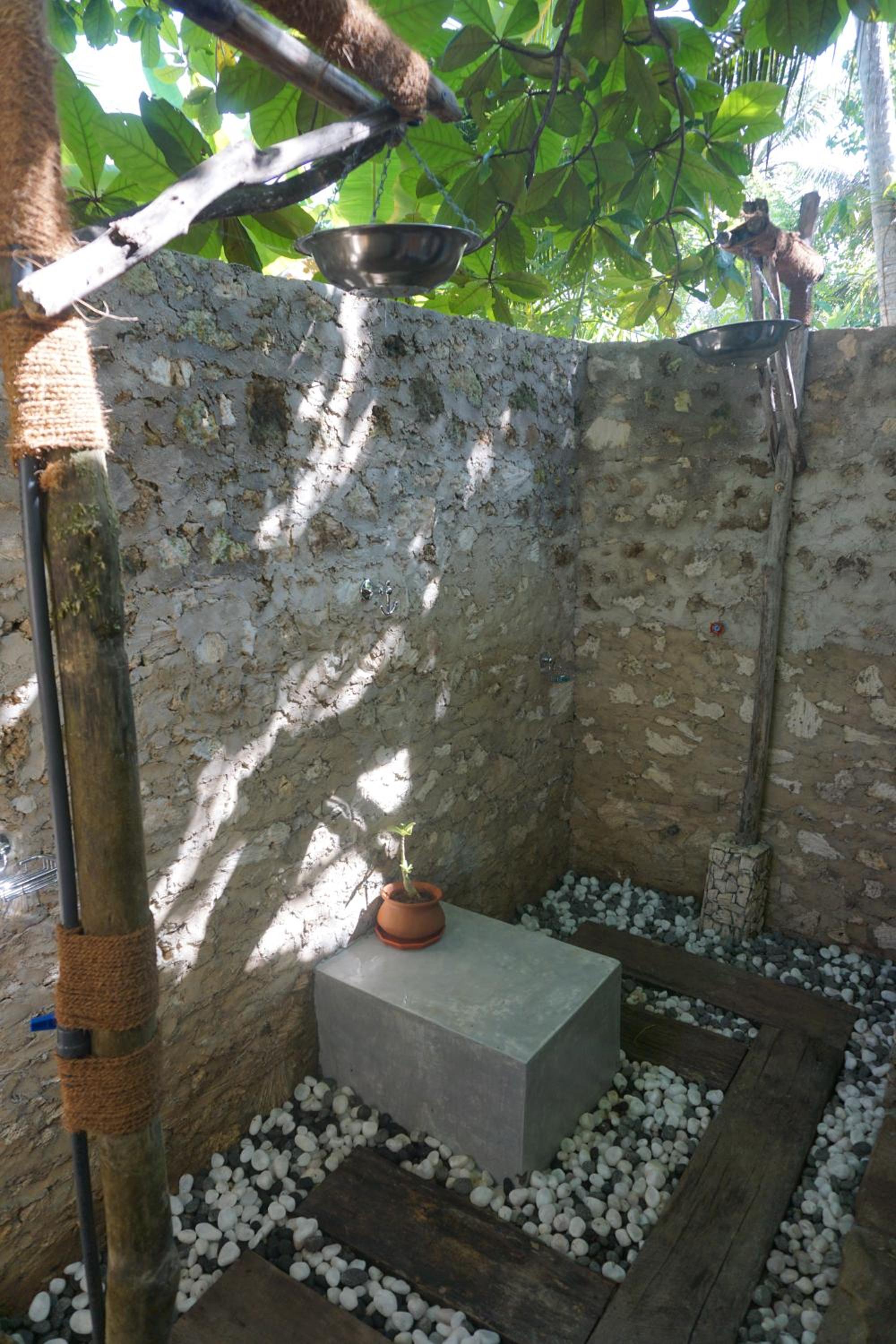 Photo 33