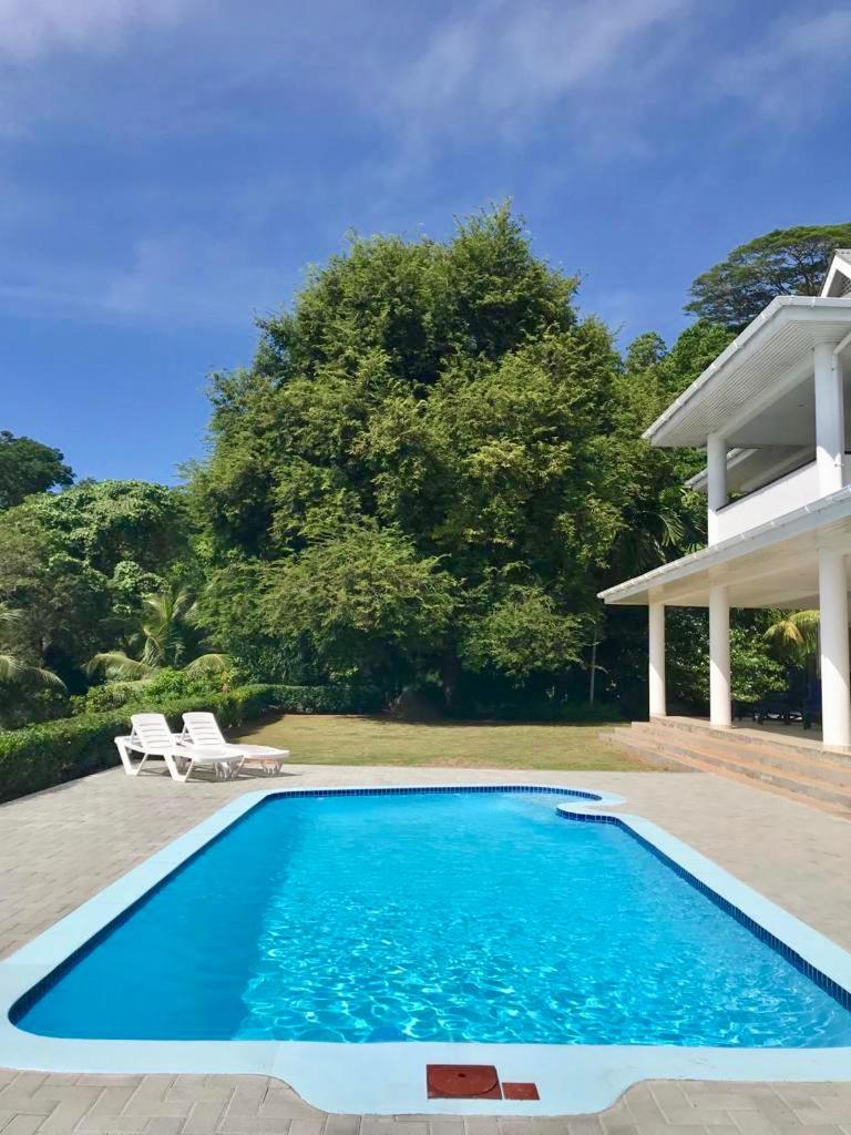 Blue Horizon Villas photo 5