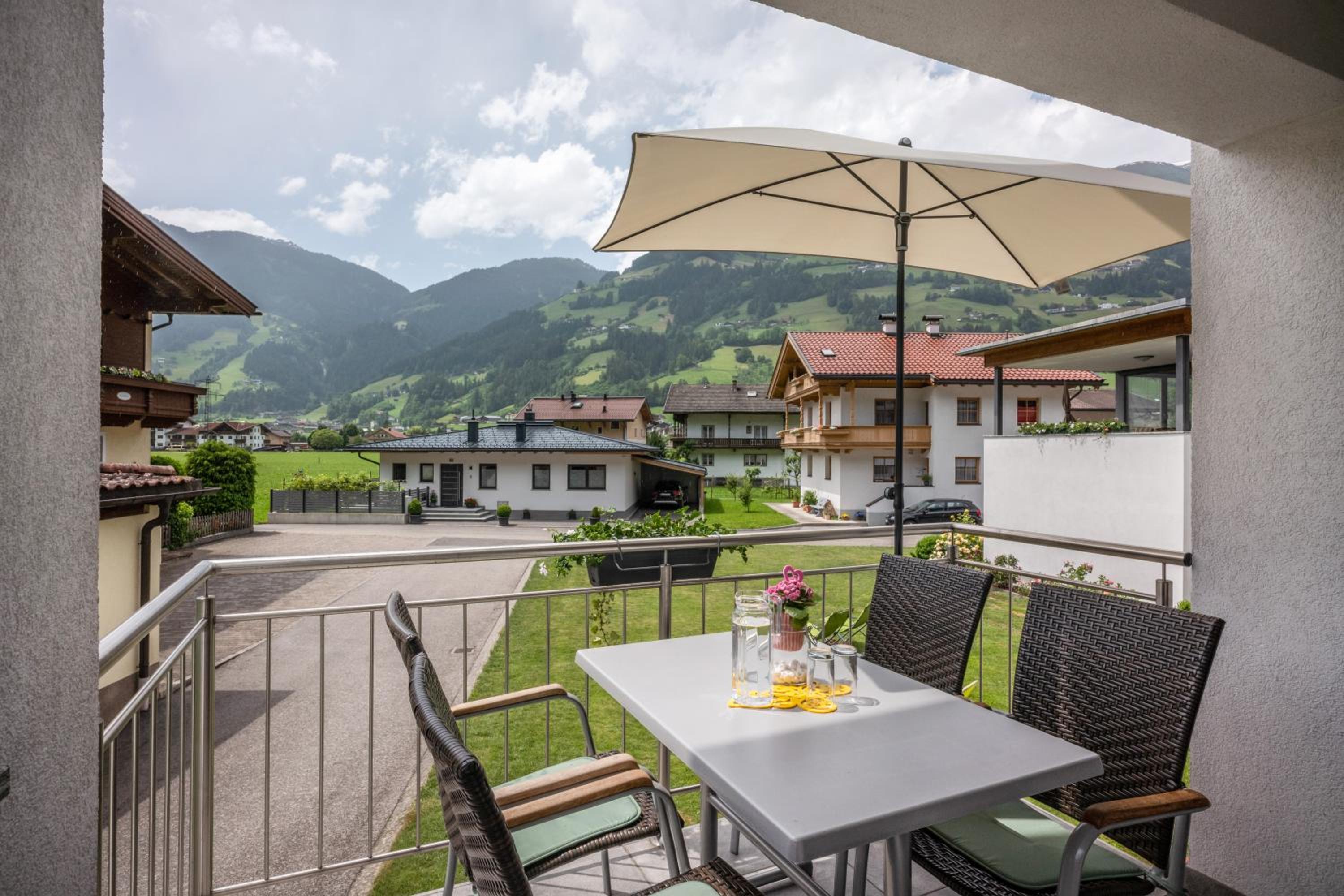 Ferienwohnung Taschler view 3